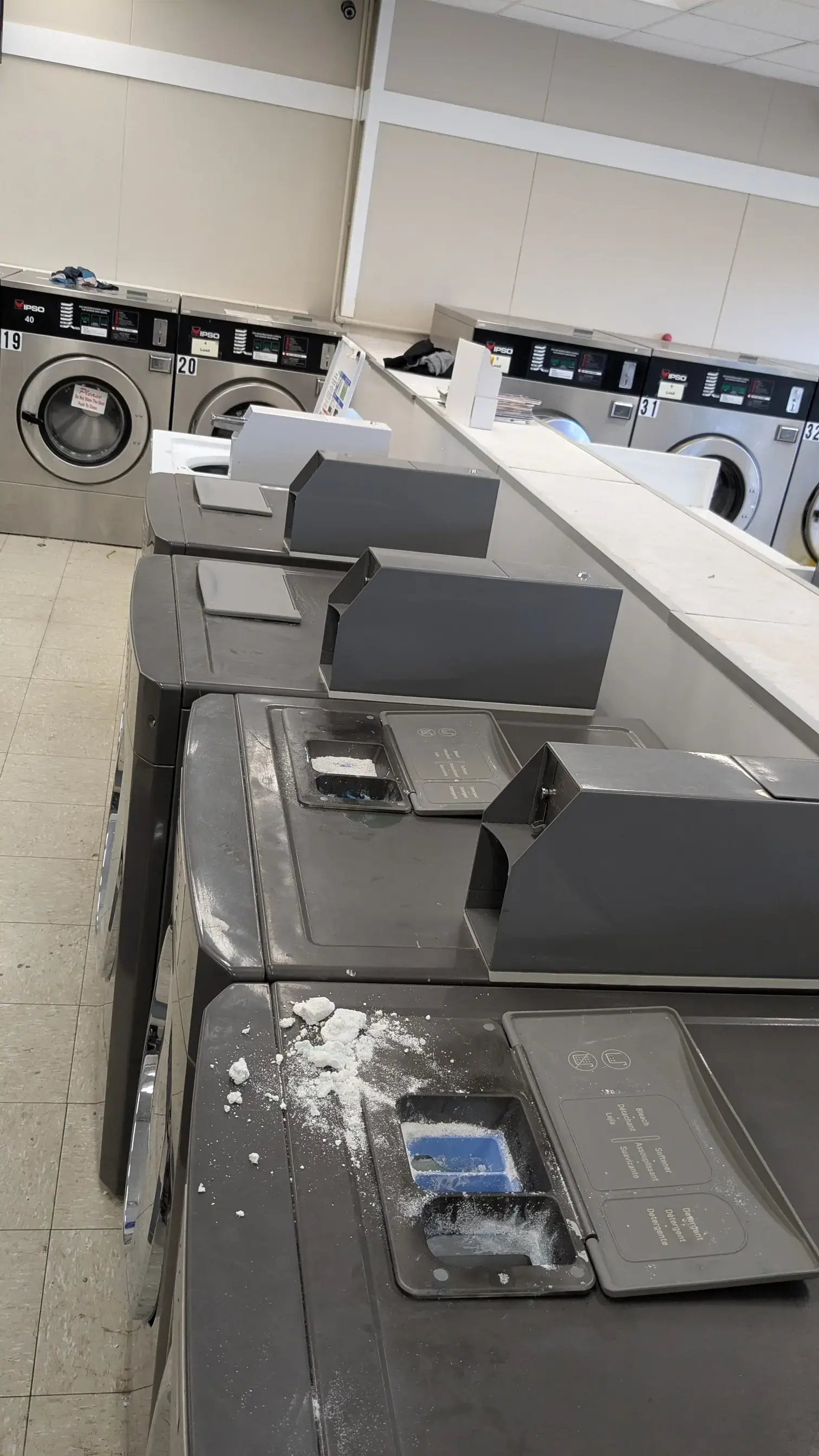 South Side Suds Laundromat Warrensburg - Image 8