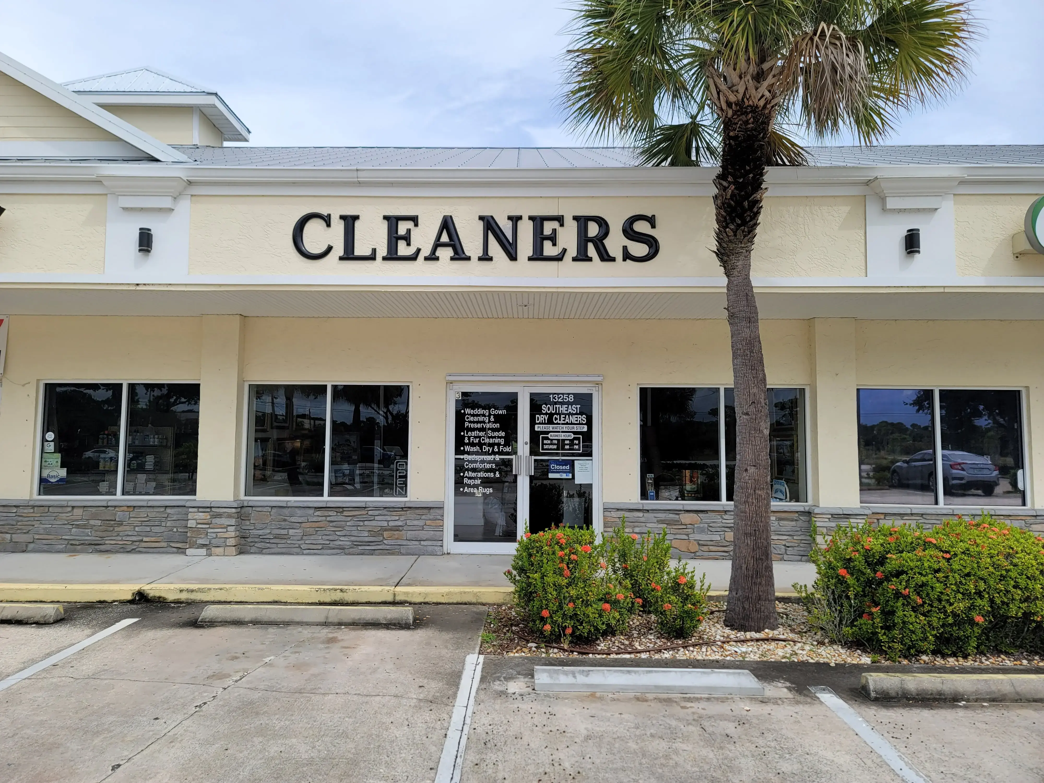 Southeast Dry Cleaners thumbnail 4