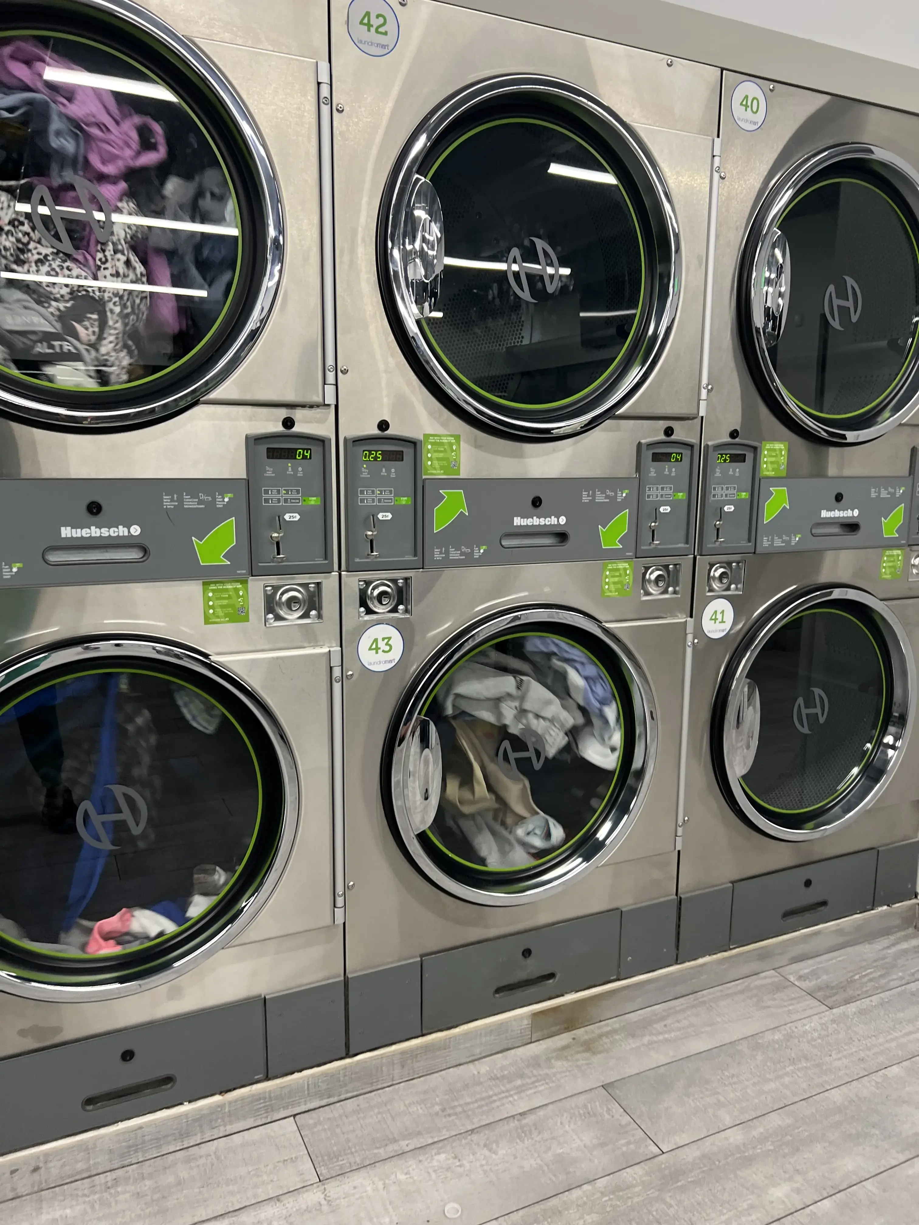 Southgate Laundromart thumbnail 9