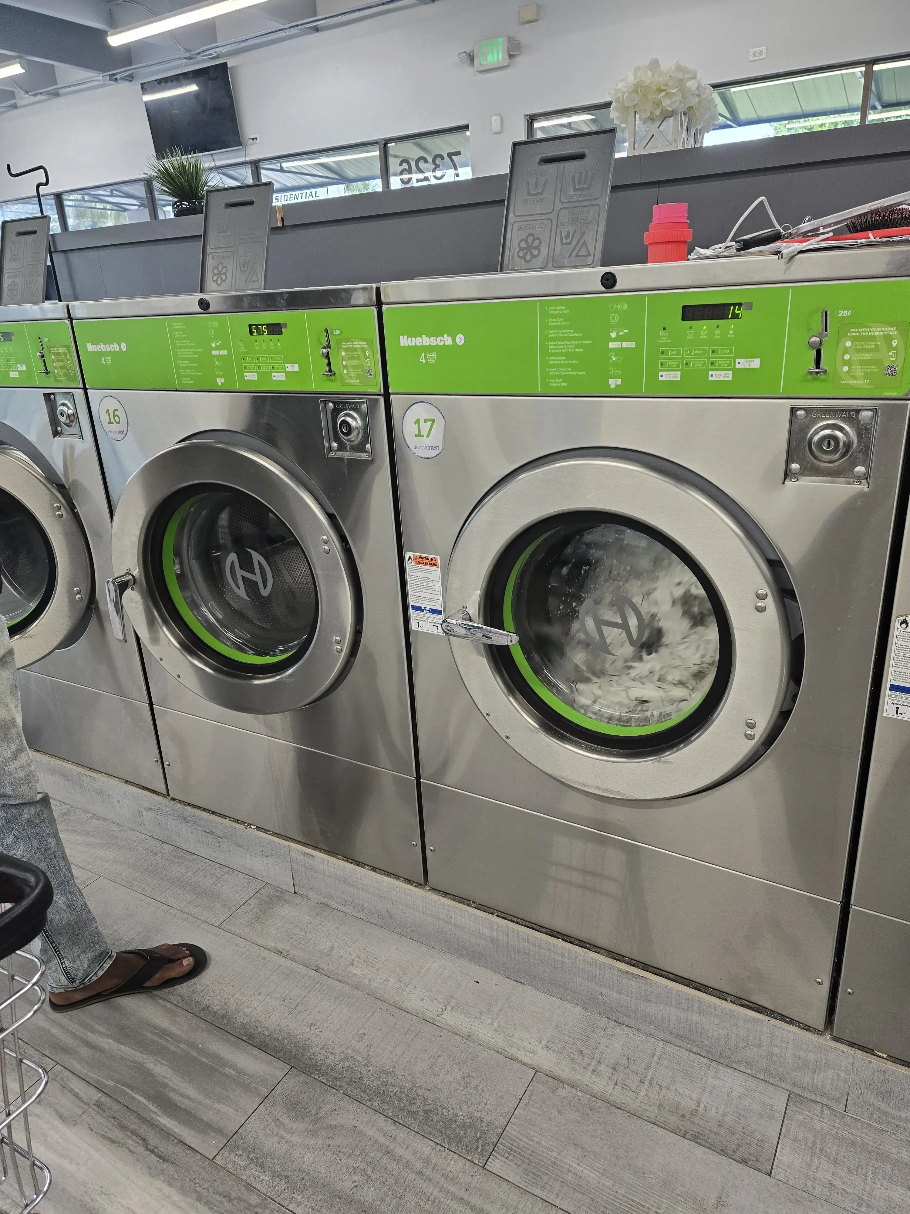 Southgate Laundromart thumbnail 13