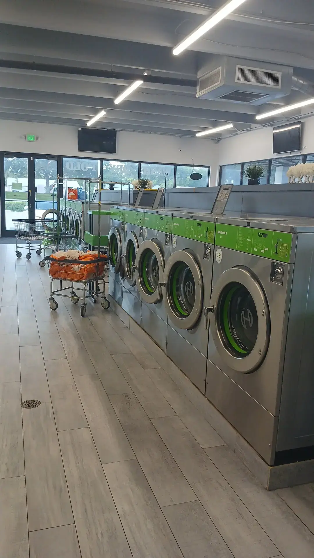 Southgate Laundromart thumbnail 12