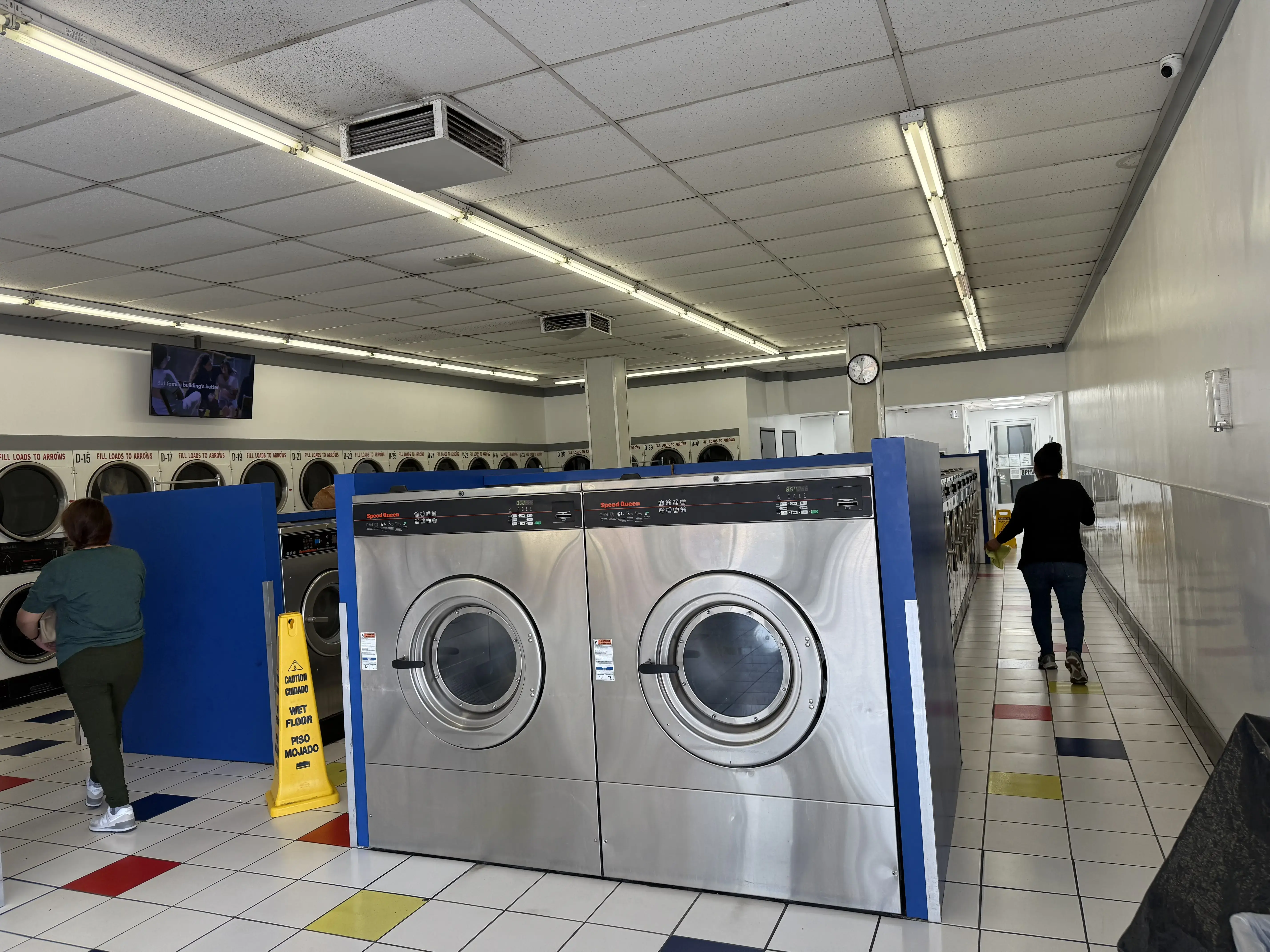 Southland Laundry - Image 2
