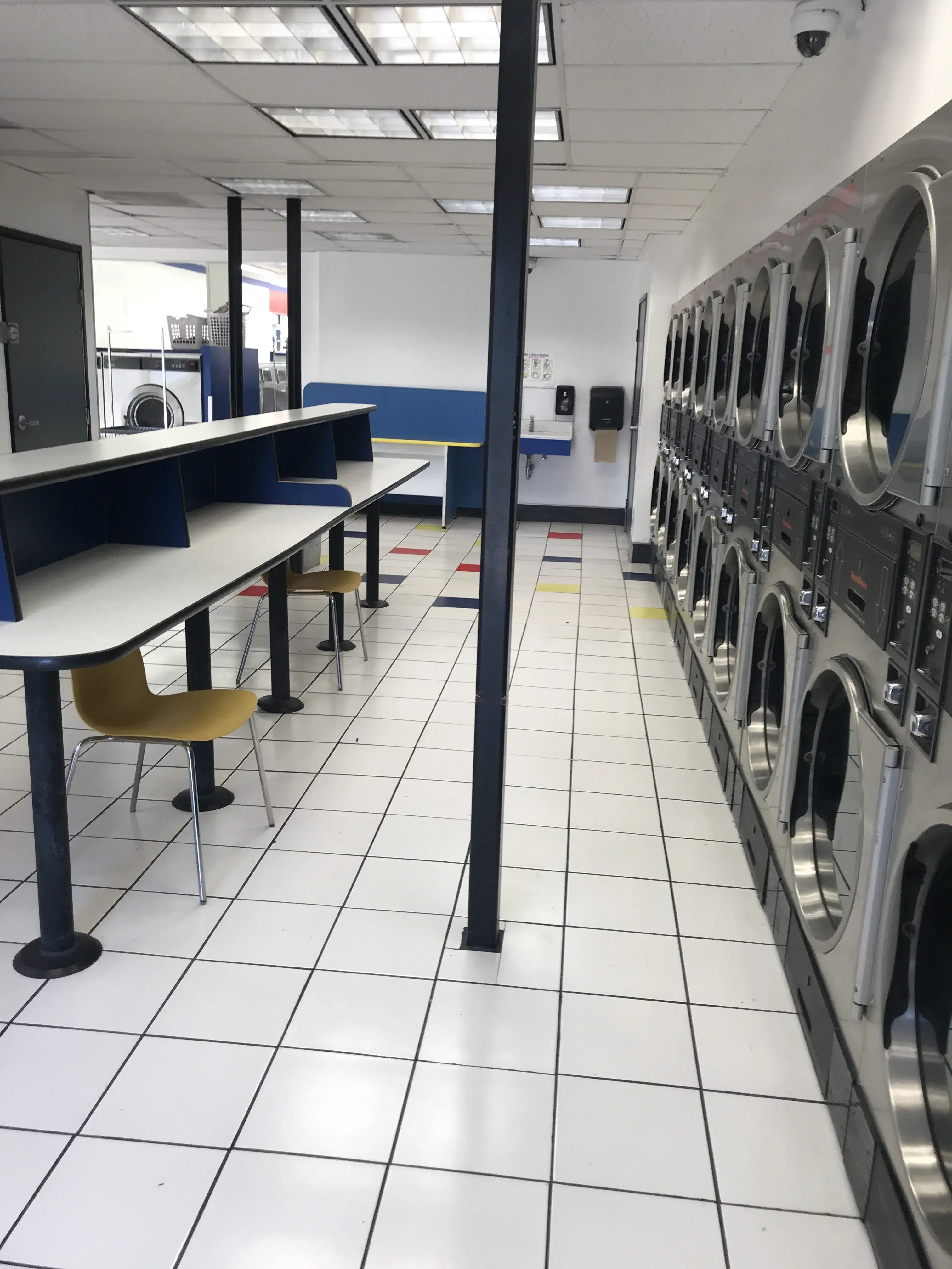 Southland Laundry - Image 20