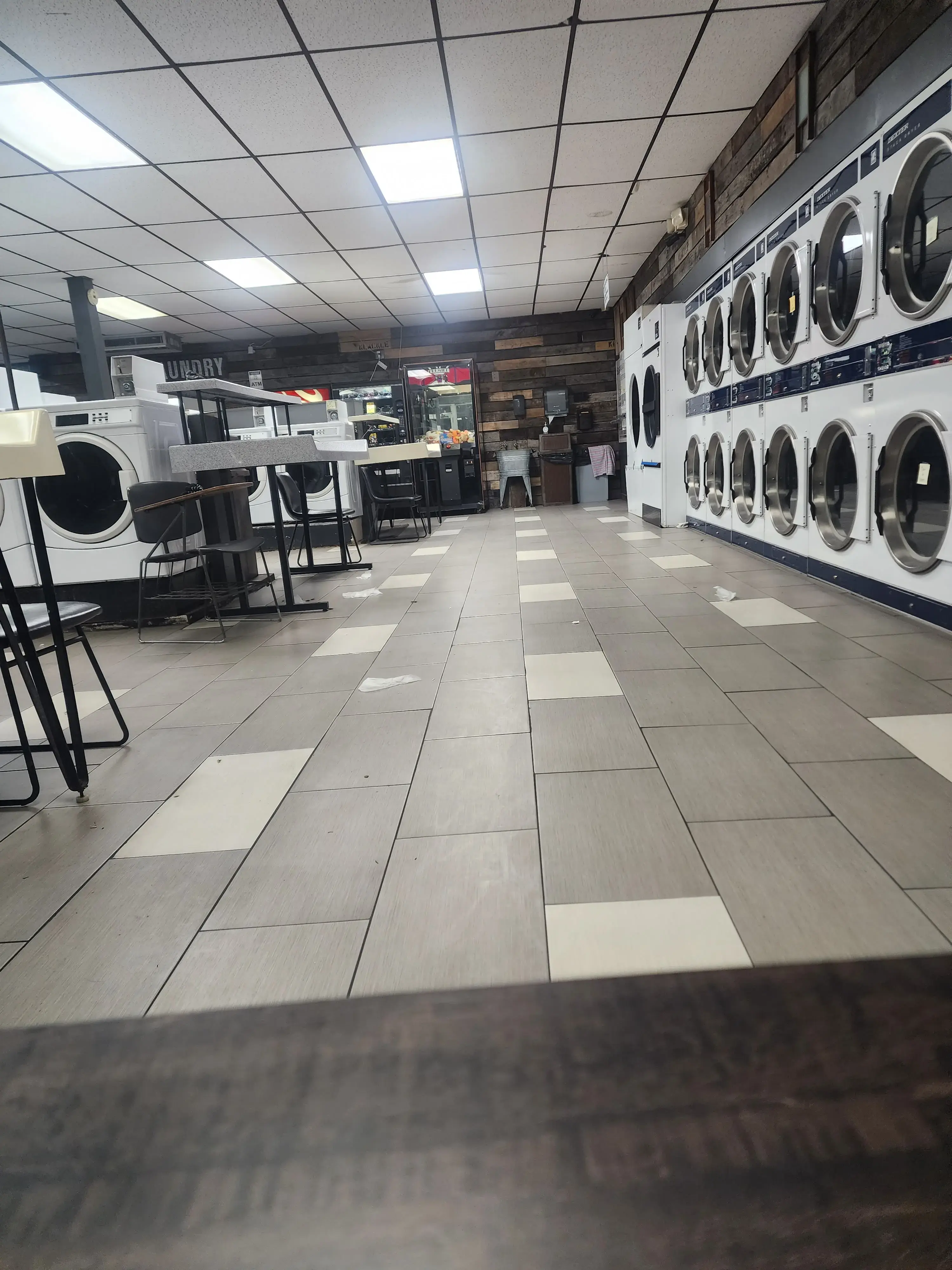 Southshore Laundry - Image 2