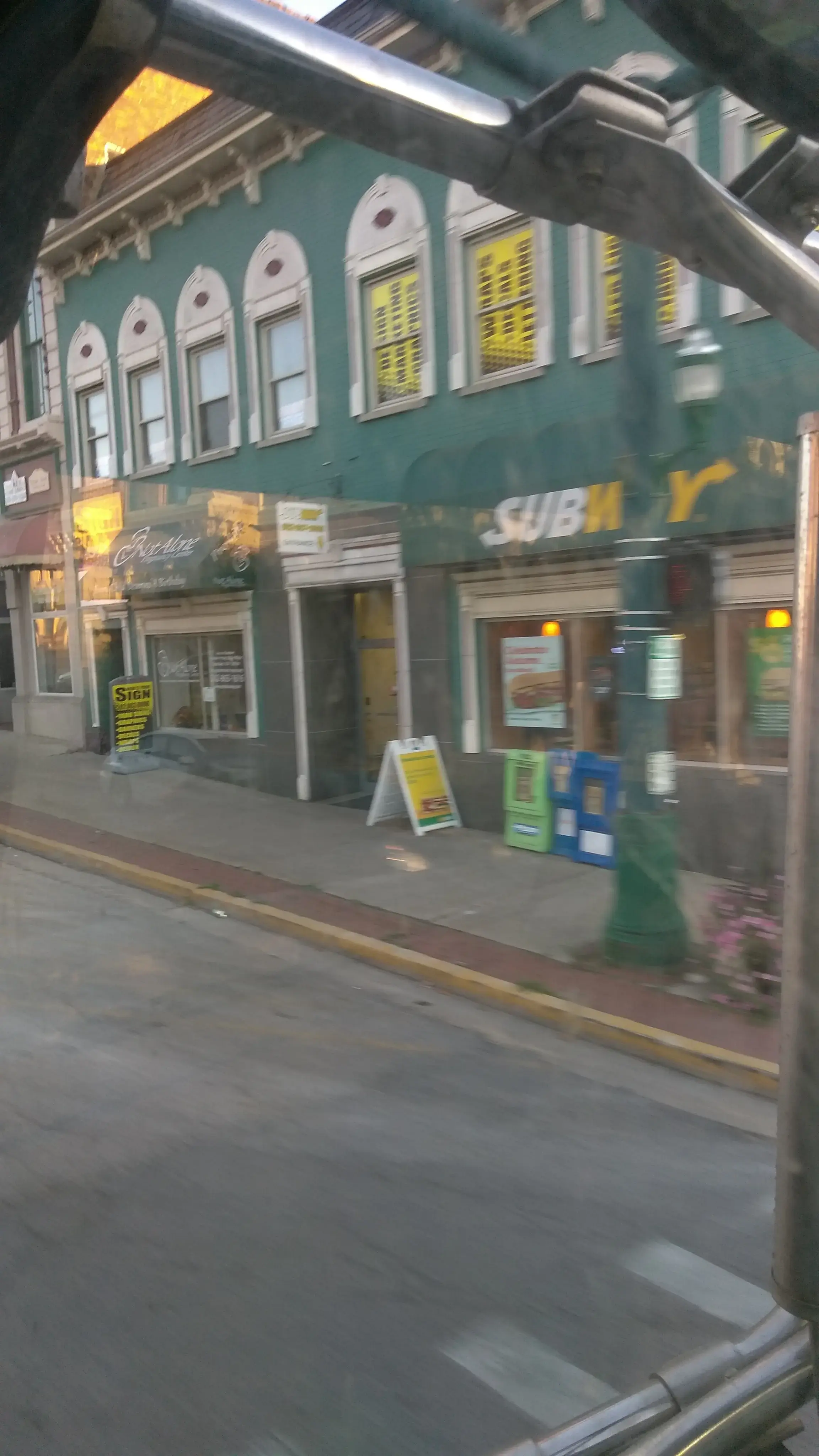 Southside Laundry thumbnail 11