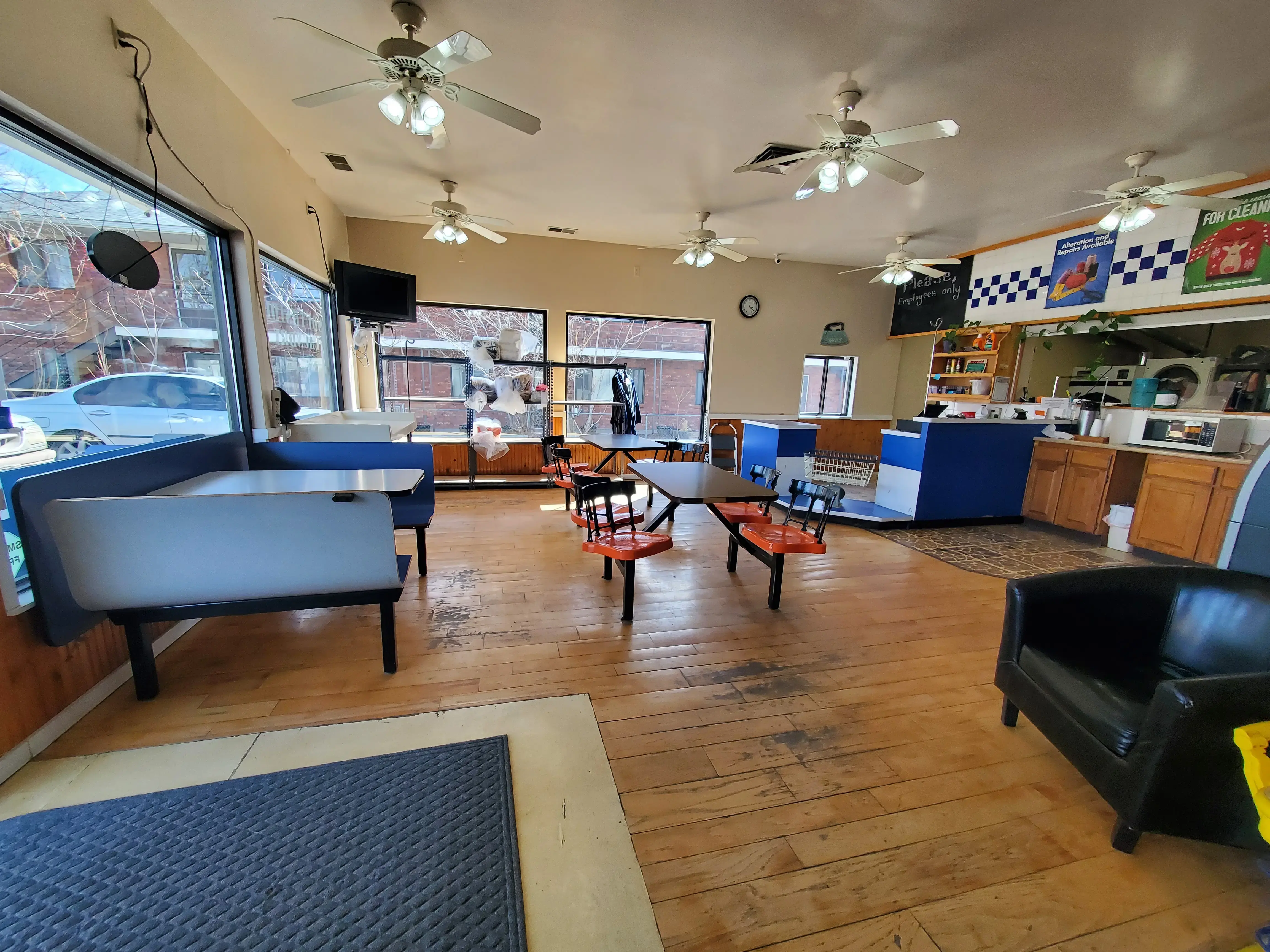 Southside Laundry - Image 3
