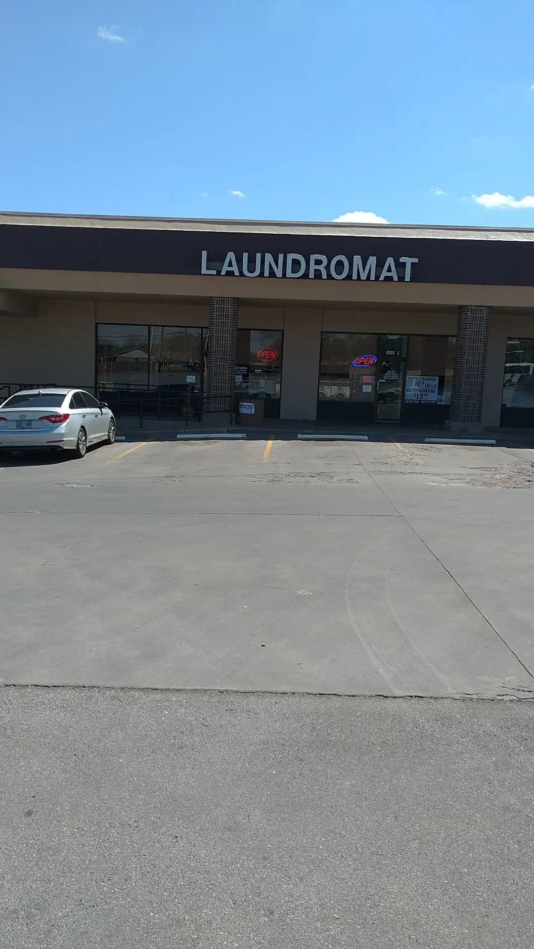 Southwest Laundromat thumbnail 3