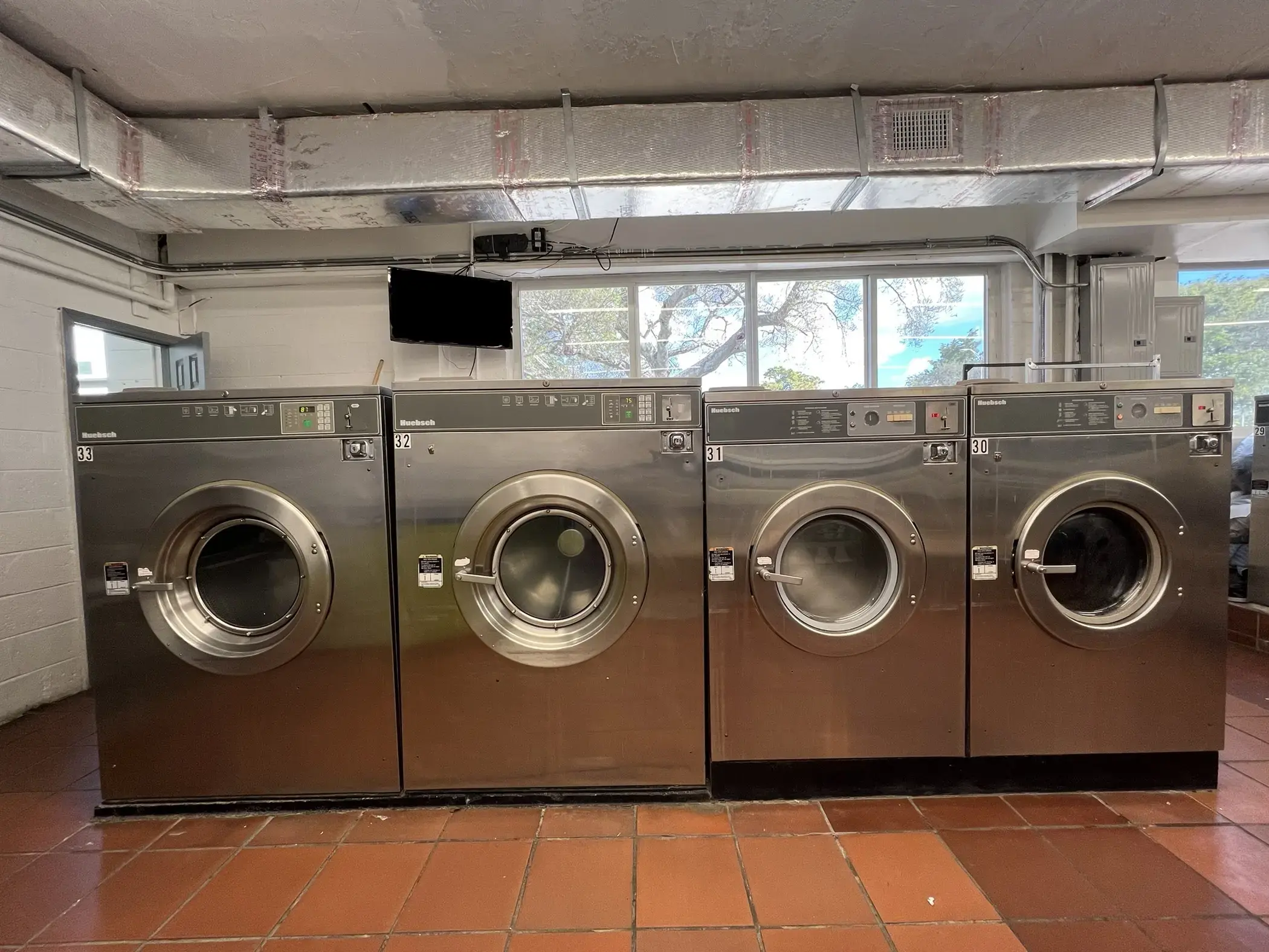 SPA Laundromat - Image 18