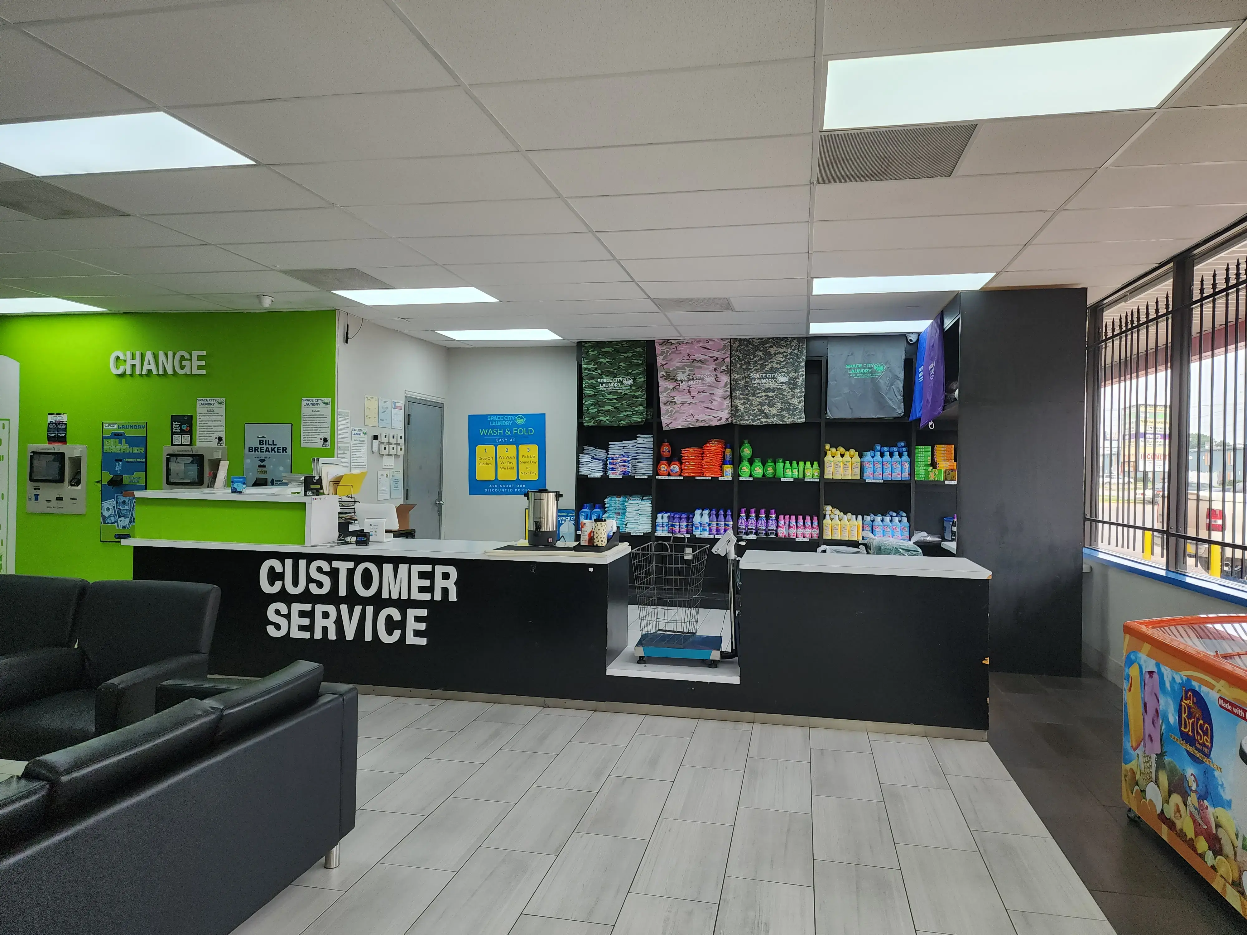 Space City Laundry/ Lavanderia Glenmont thumbnail 4