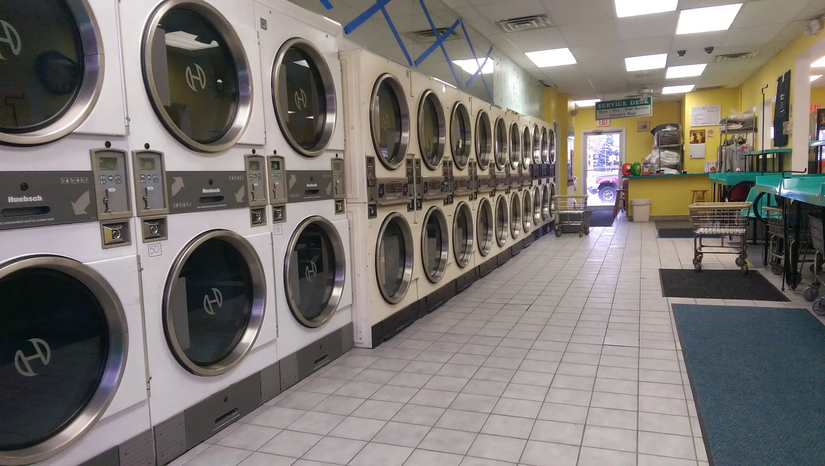 Sparkle-Brite Laundromat - Image 2