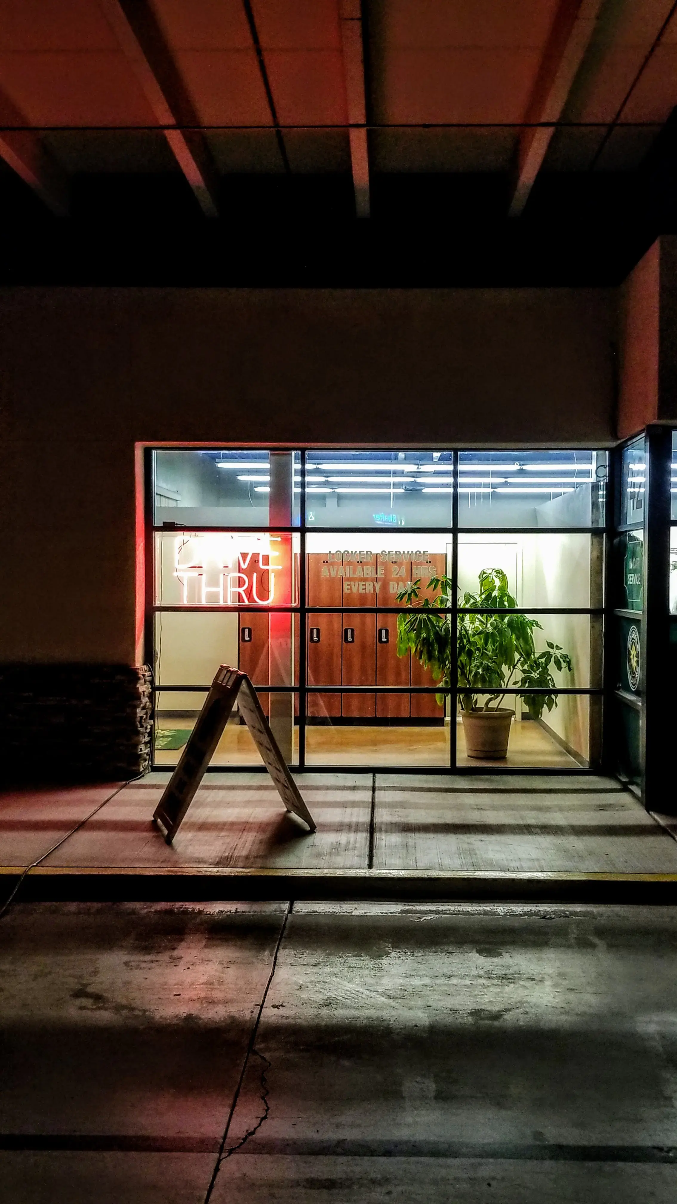 Sparkle Cleaners - Broadway NE - Image 8