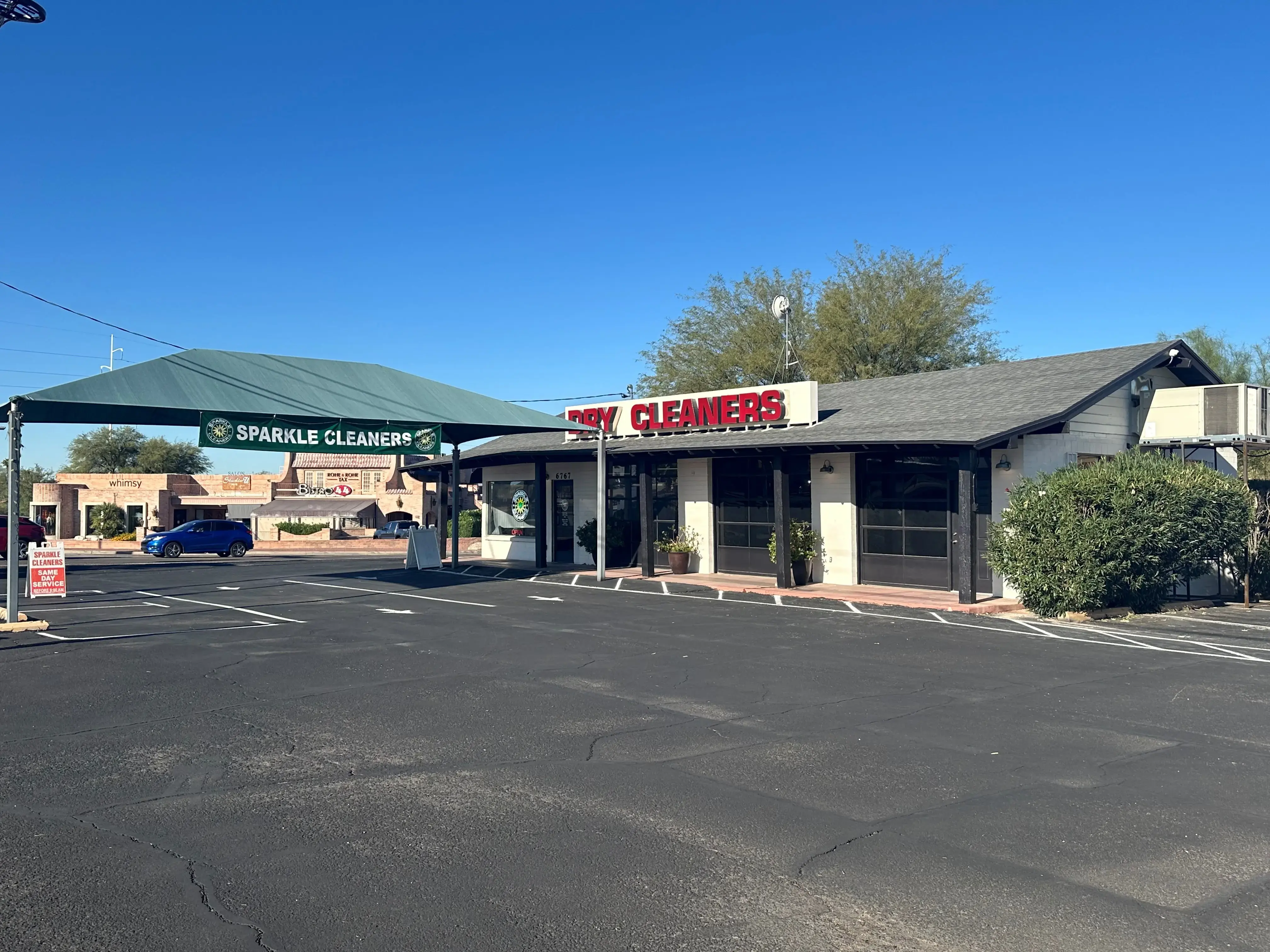 Sparkle Cleaners - Tanque Verde location