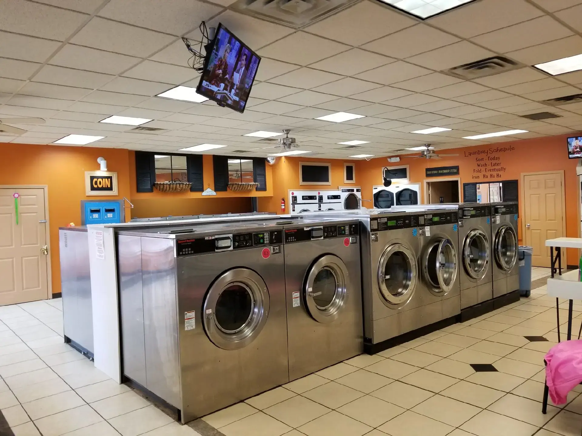 Sparkle Laundry - Image 17