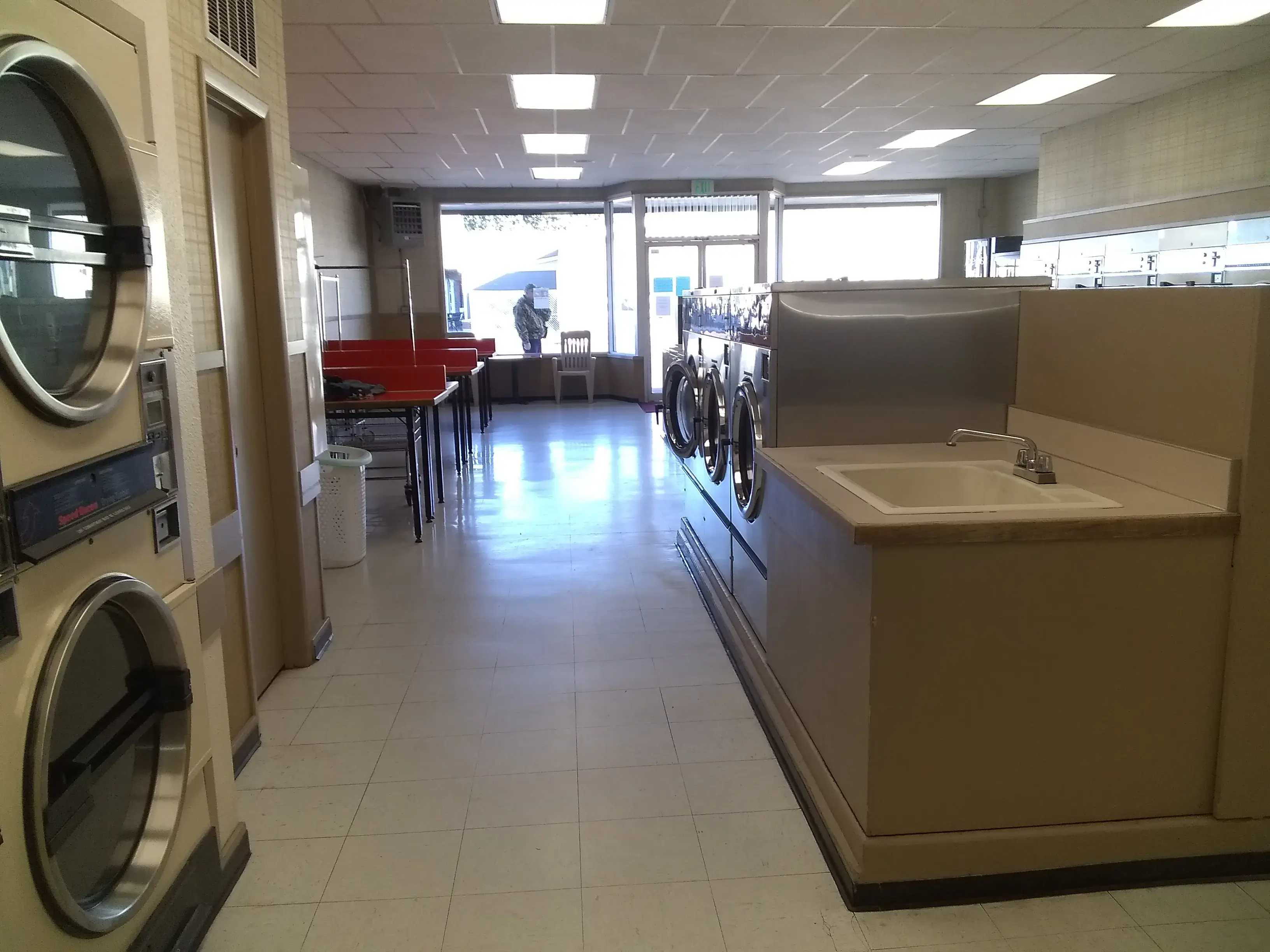 Sparkle Shop Laundries - Image 3