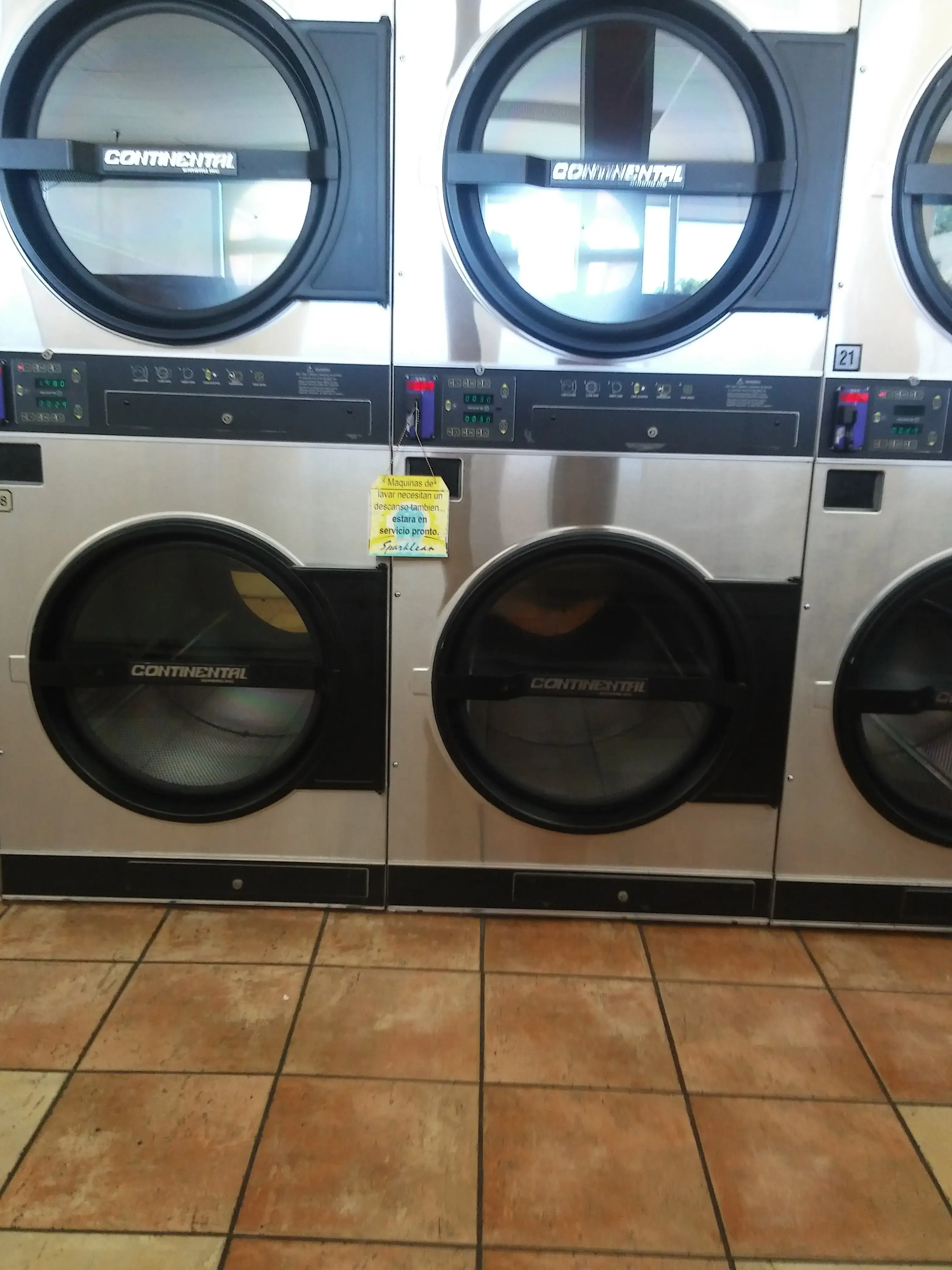 Sparklean Laundromat Huntington Park - Image 14