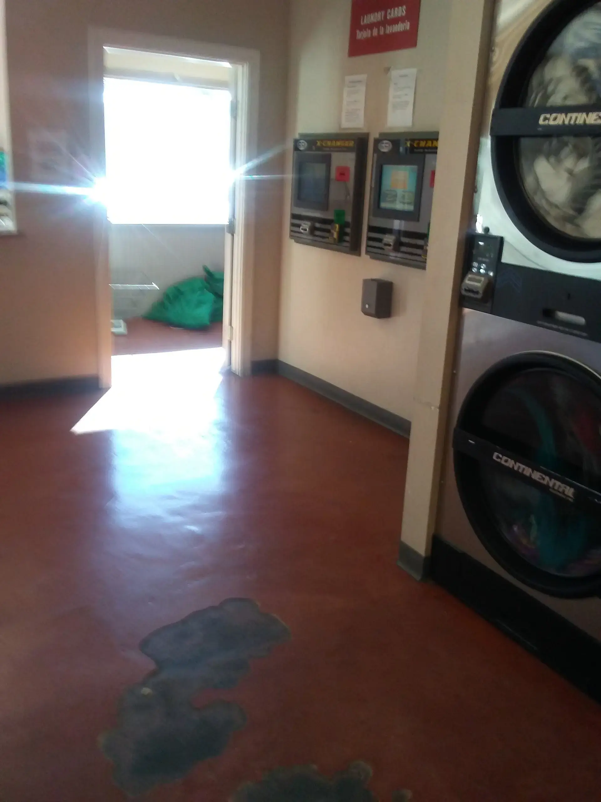 Sparklean Laundry & Cleaners - Image 19