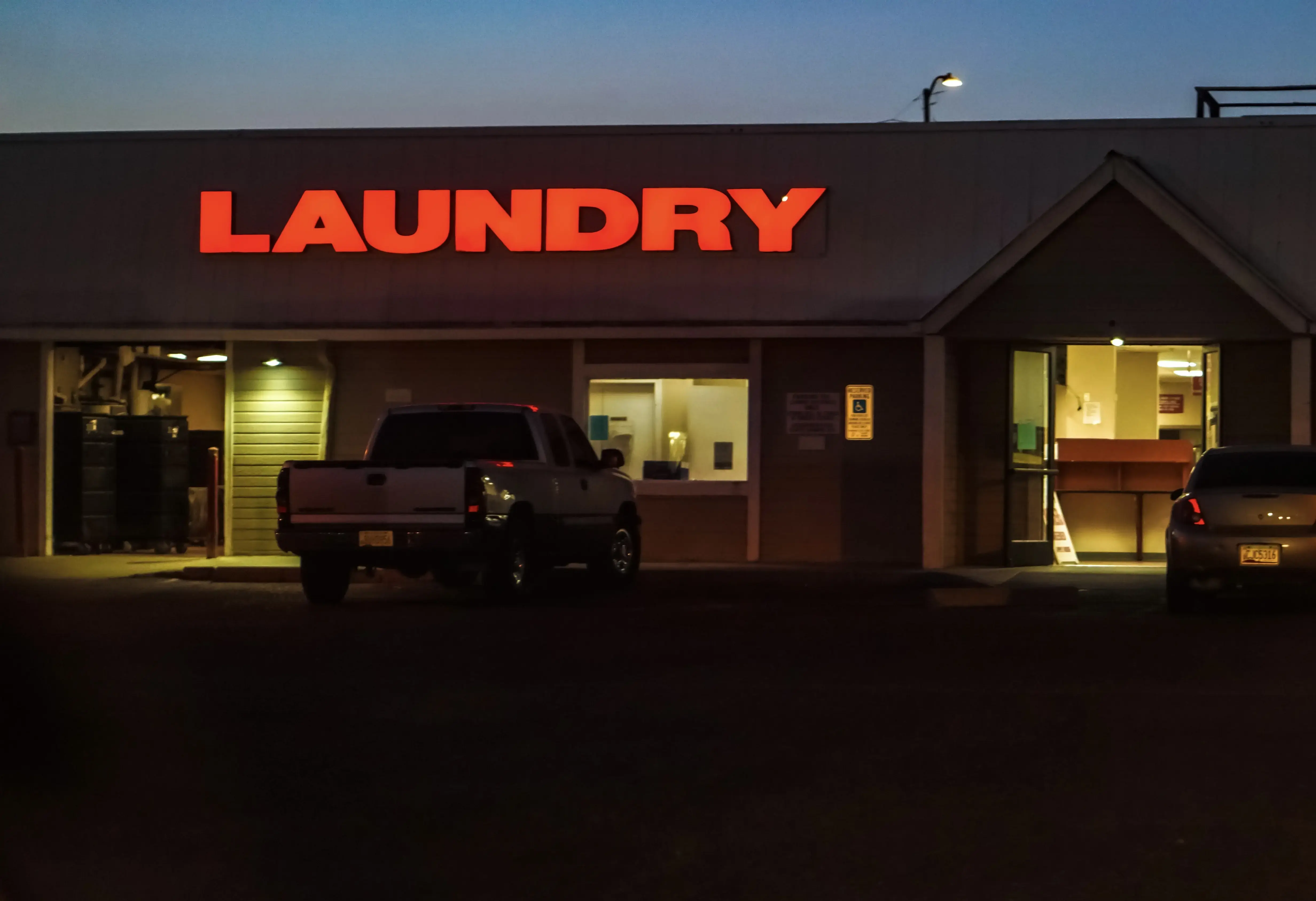 Sparklean Laundry & Cleaners thumbnail 2