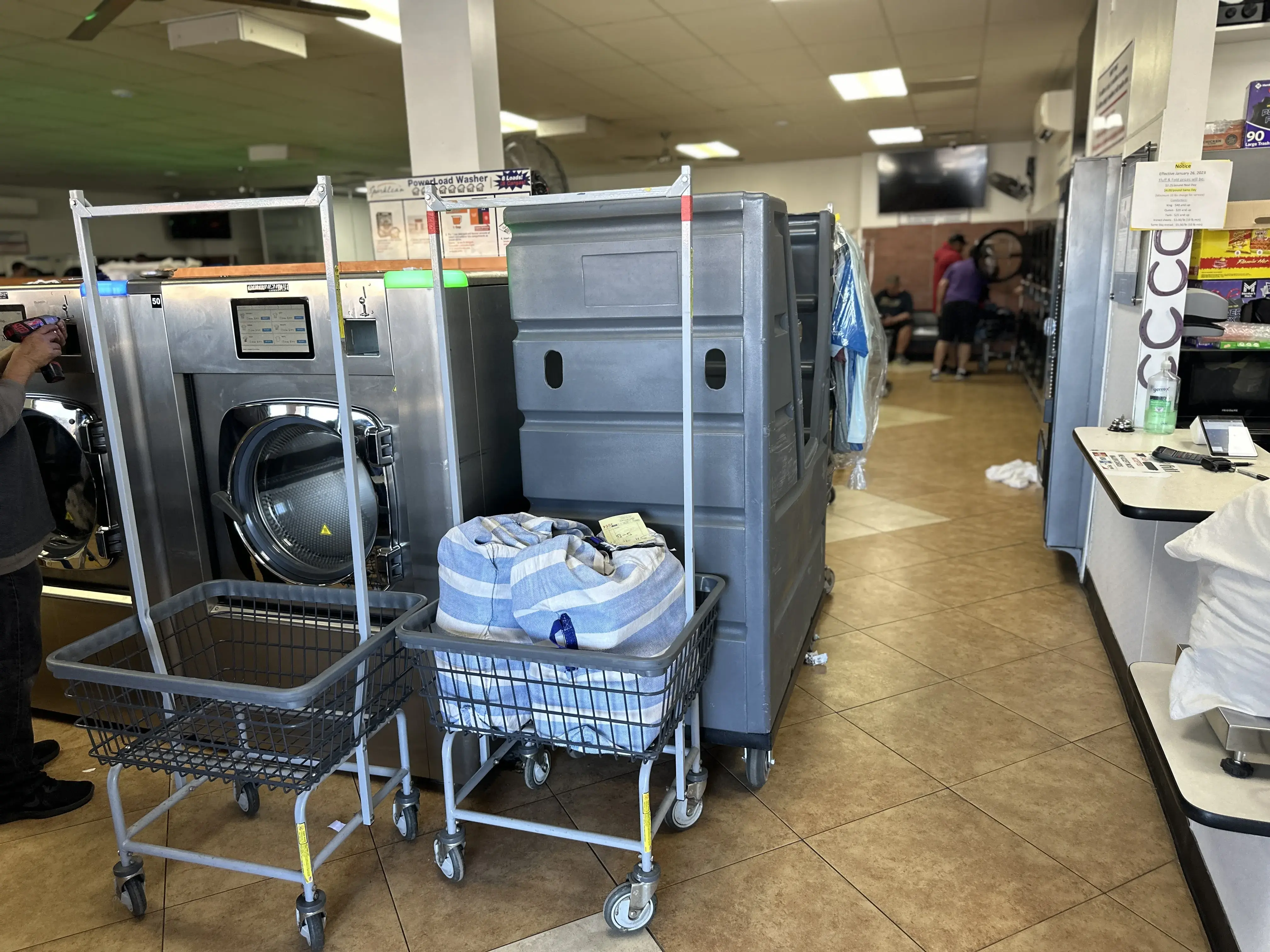 Sparklean Laundry & Commercial Ironing Service - Image 13