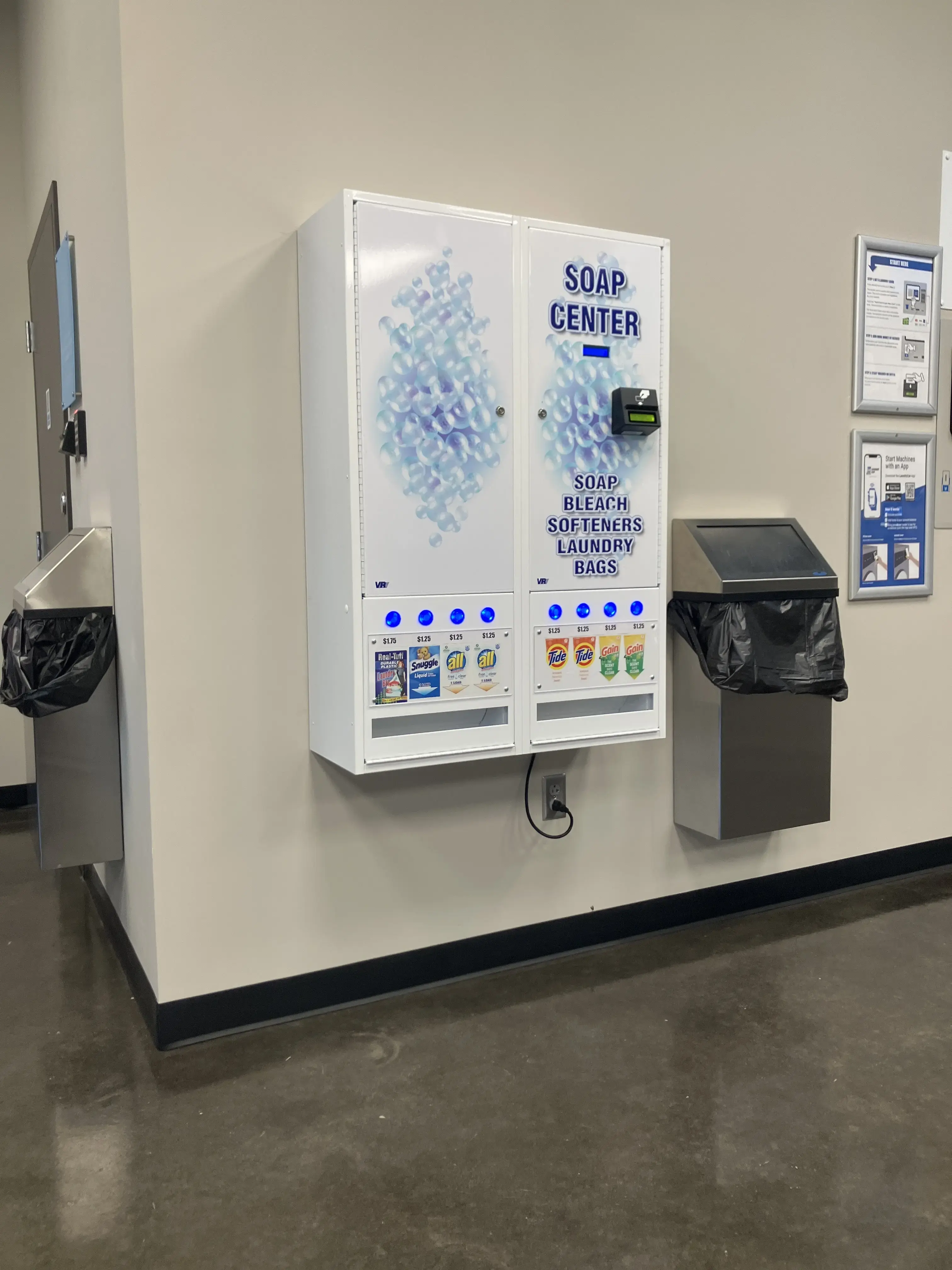 SparkleSplash Laundromat - Image 10