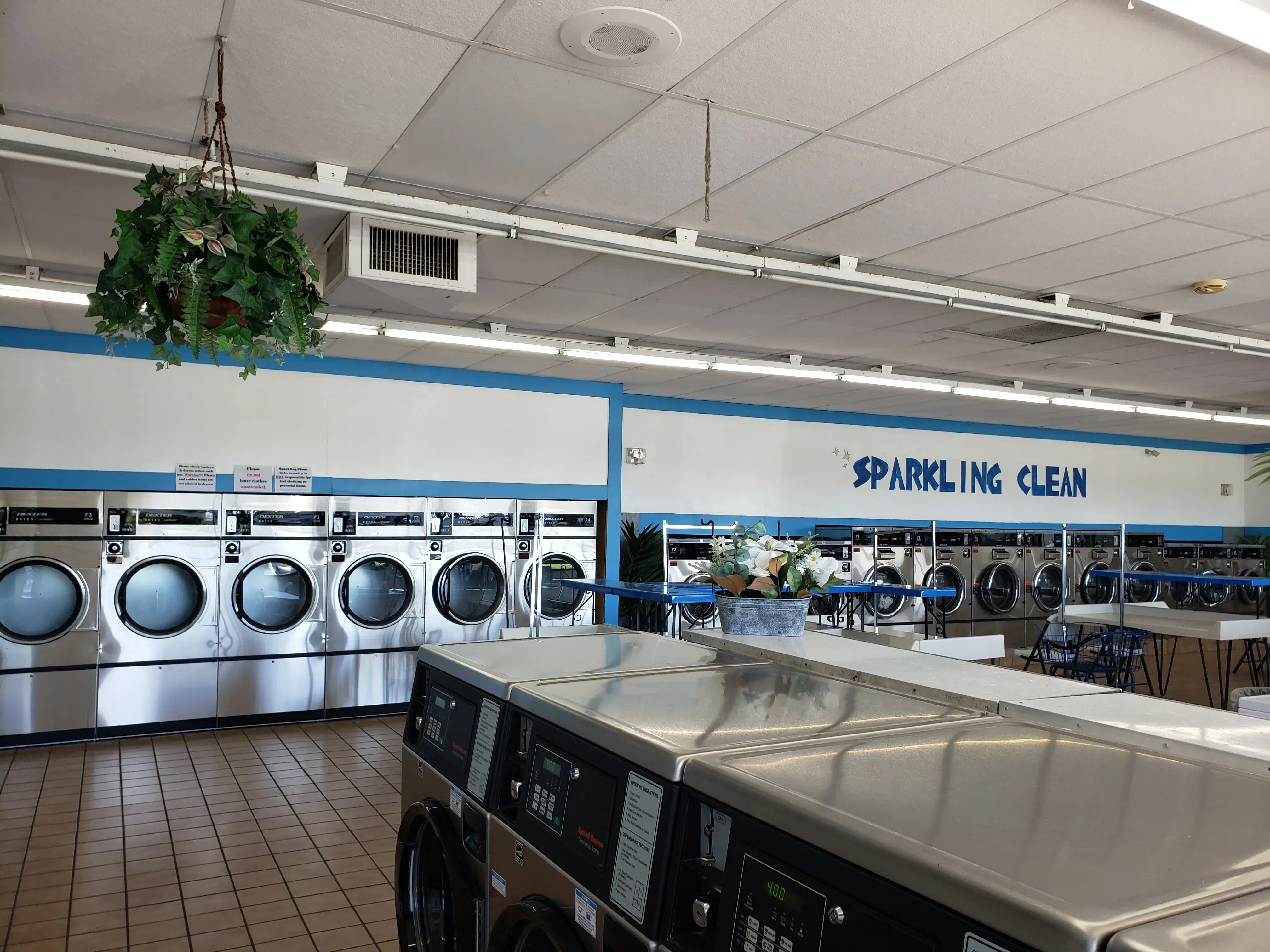 Sparkling Clean Coin Laundry - Image 3