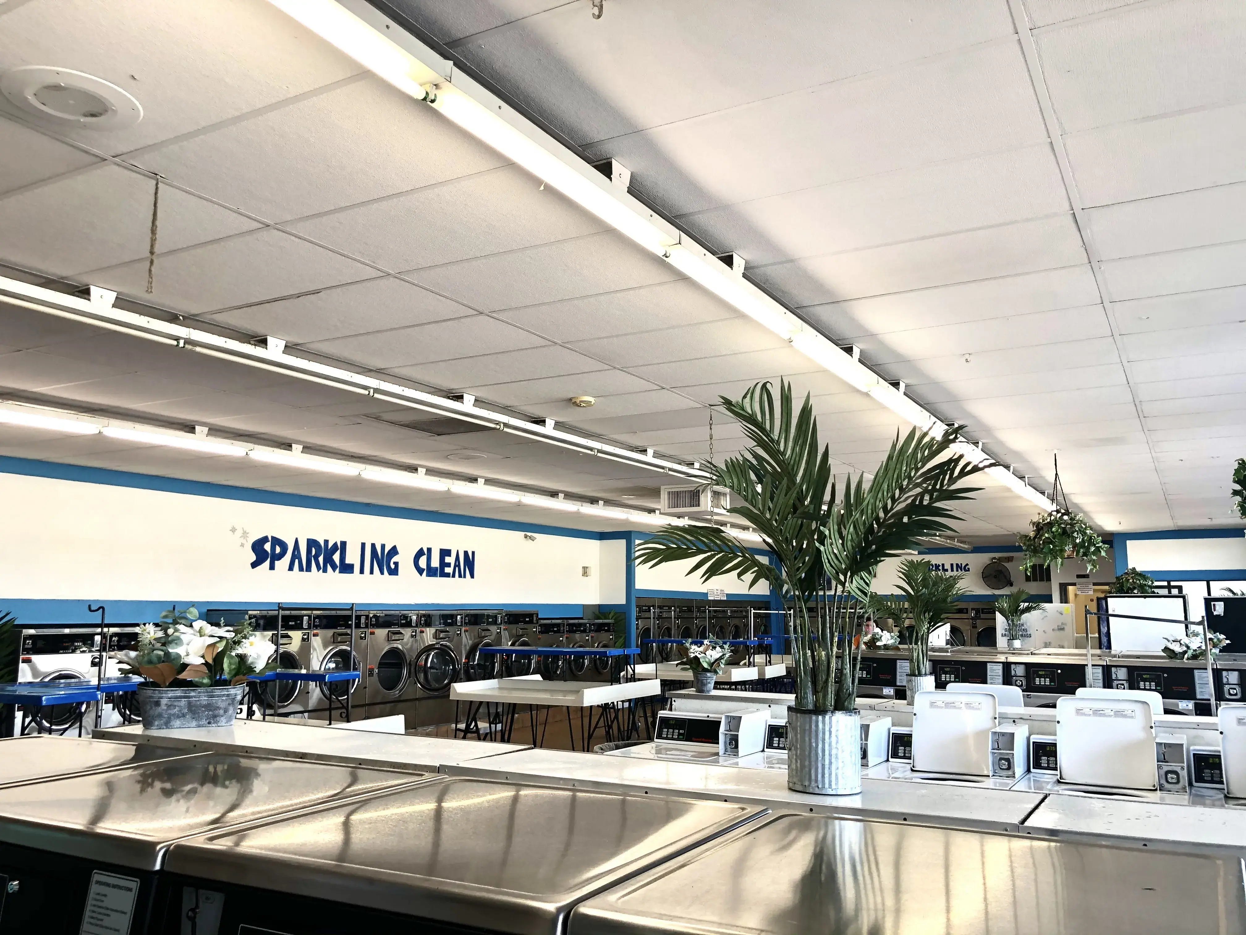 Sparkling Clean Coin Laundry - Image 1