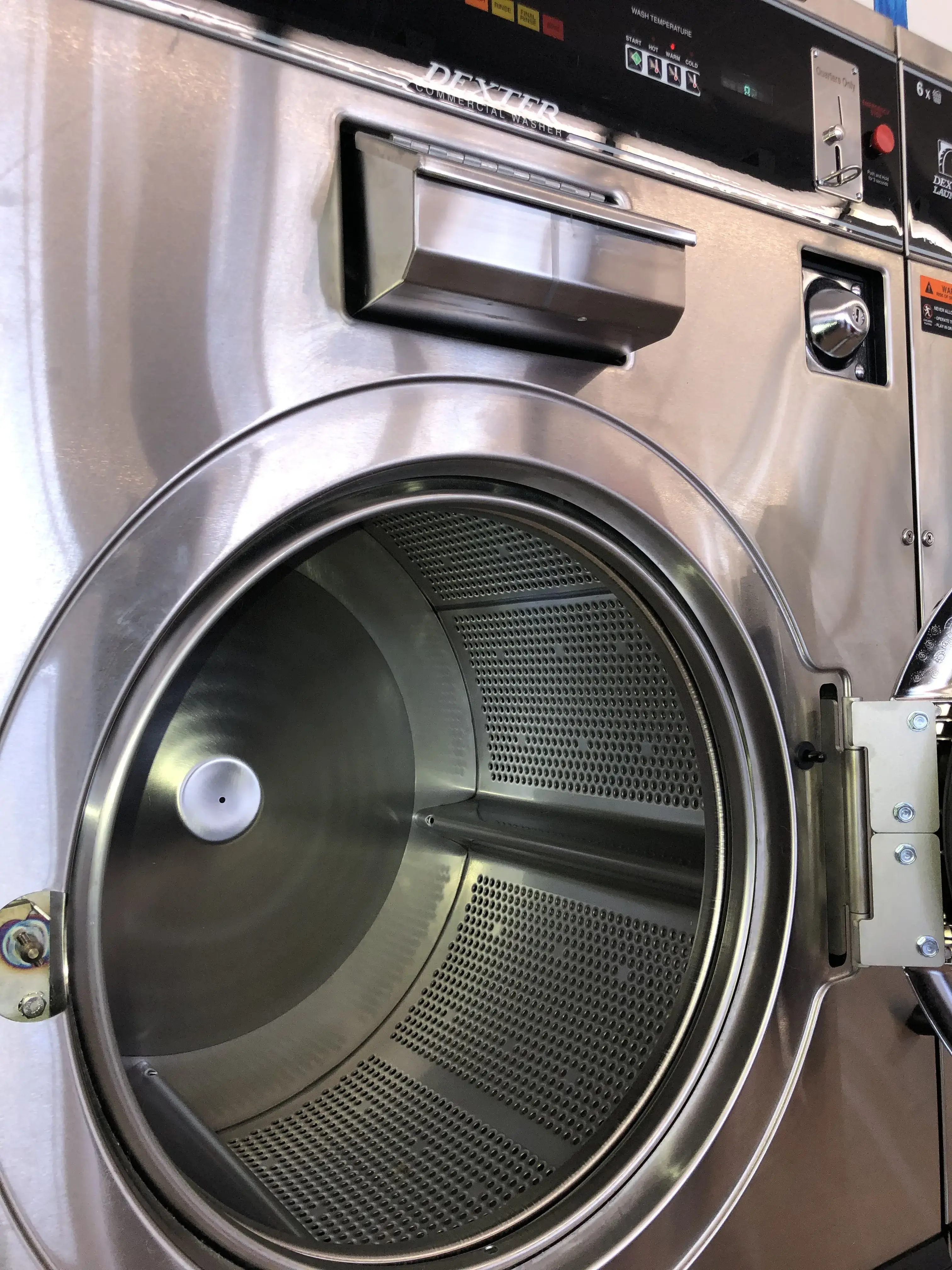 Sparkling Clean Coin Laundry thumbnail 17