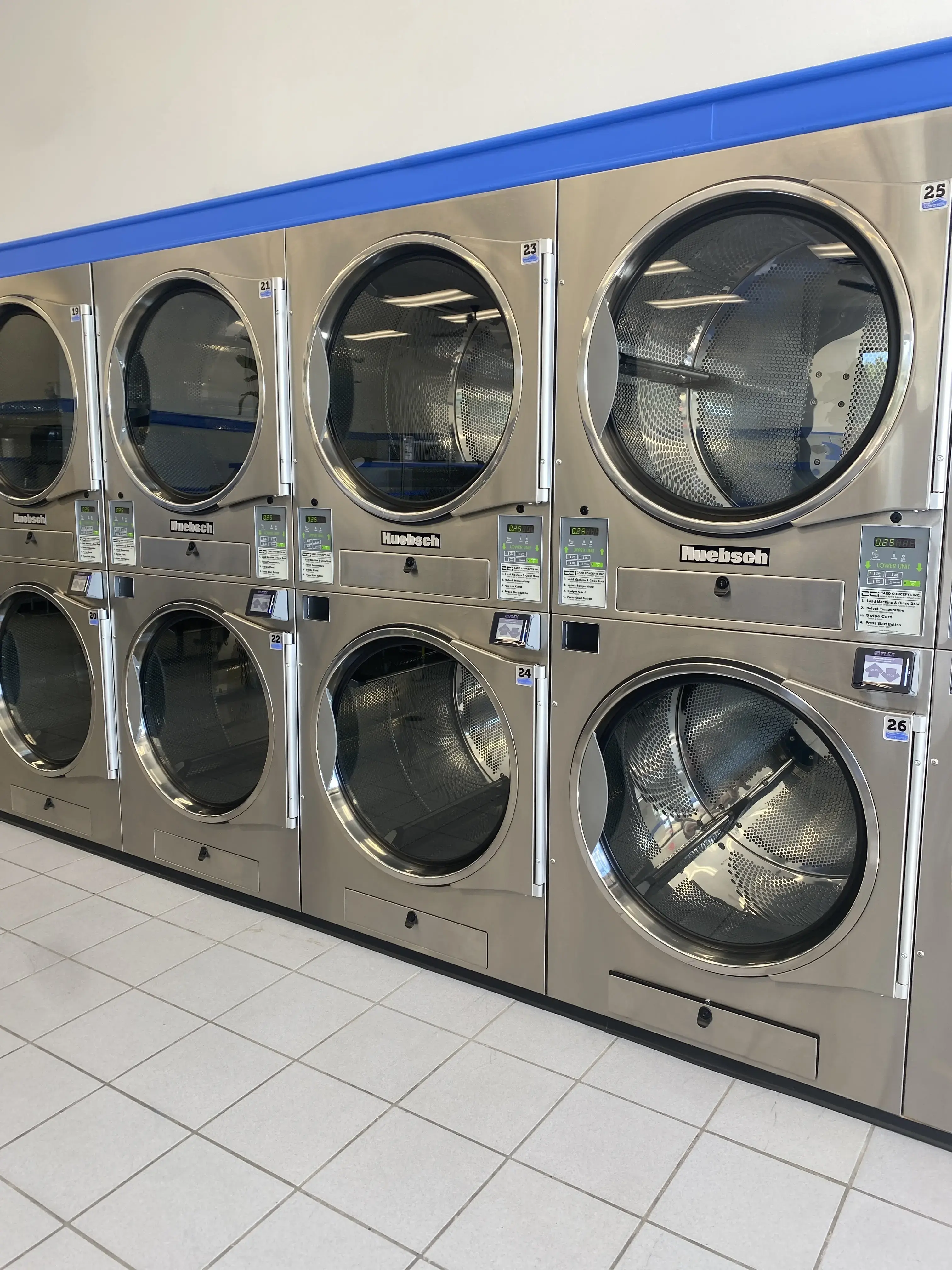 Sparkling Suds Laundromat - Image 15