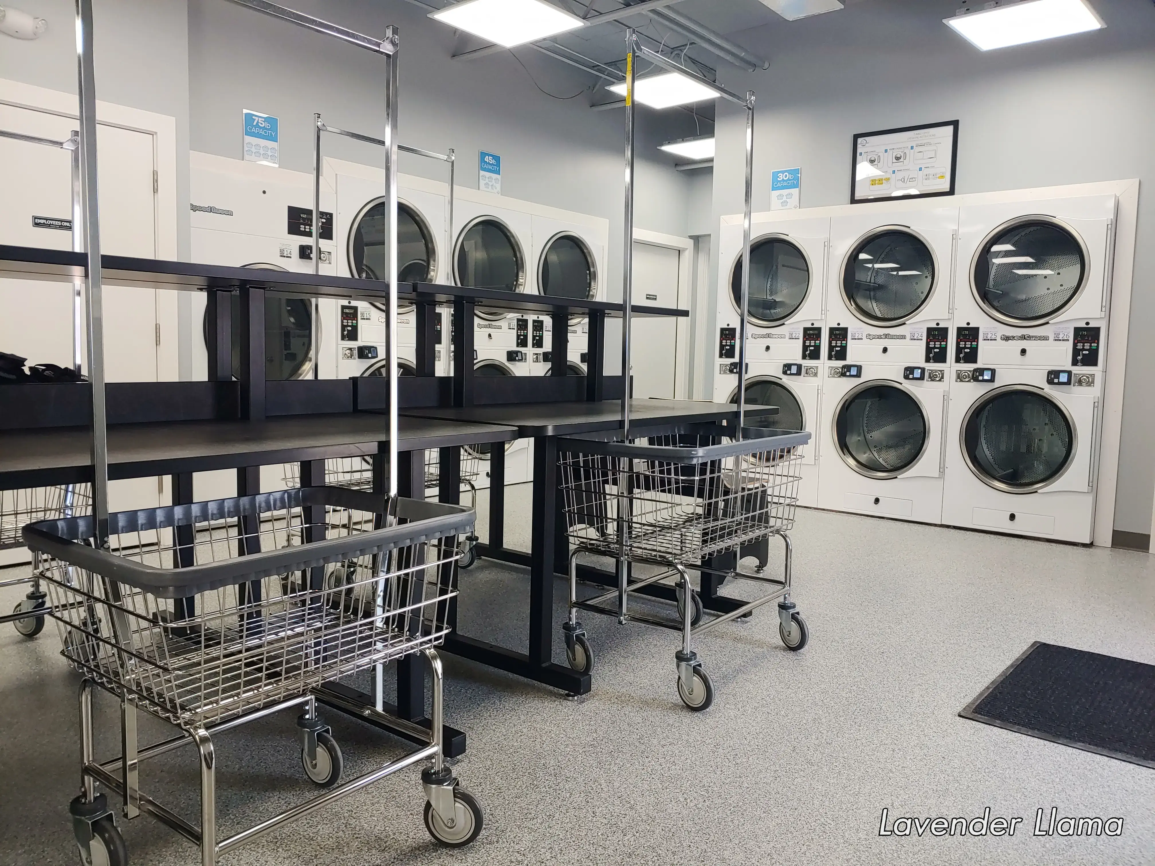 Sparkly Clean Laundromat thumbnail 3