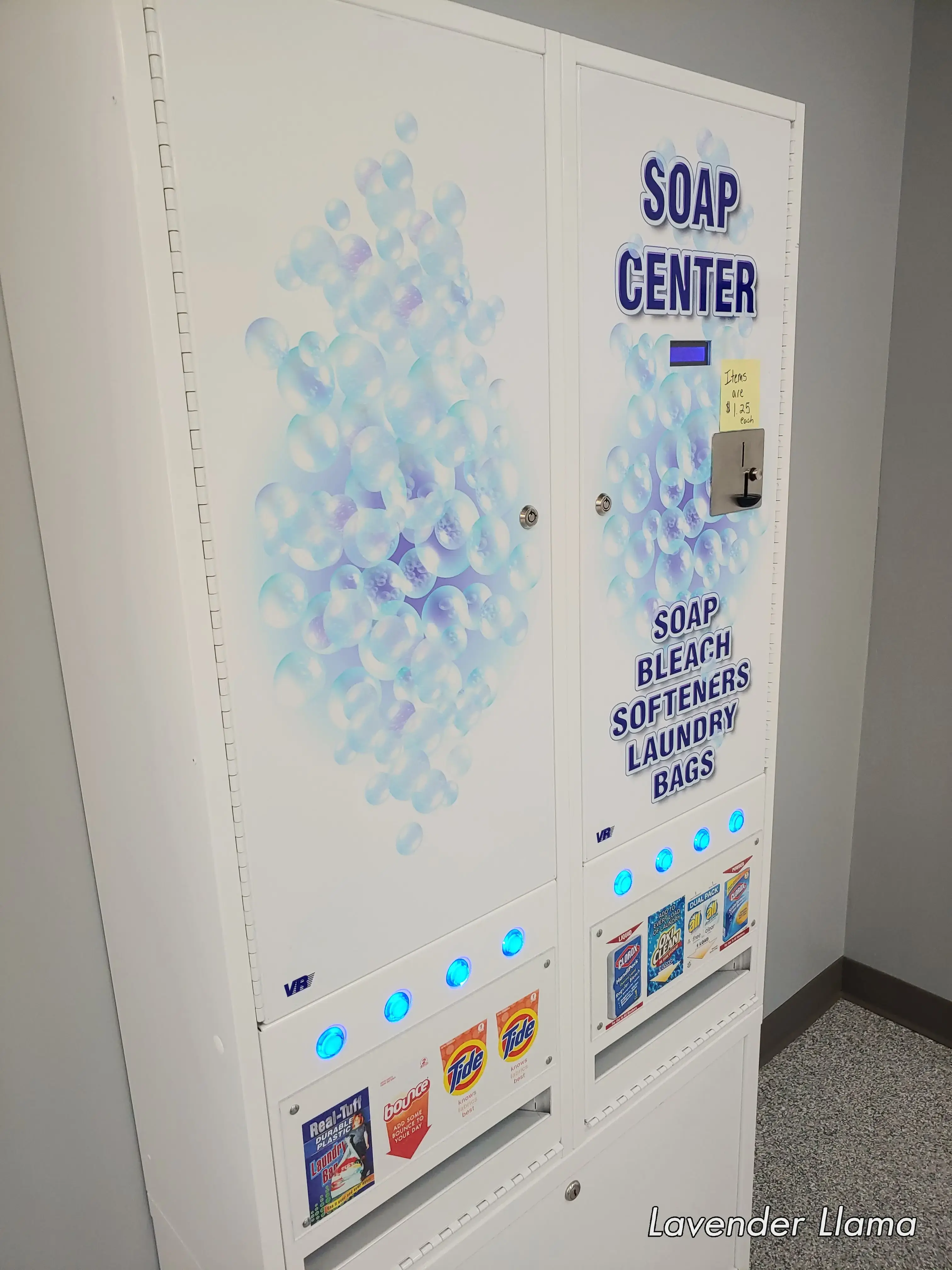 Sparkly Clean Laundromat - Image 11