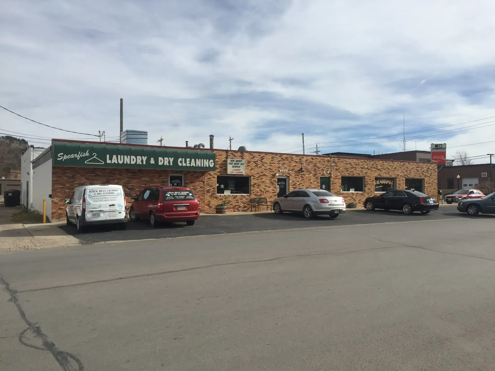 Spearfish Laundry & Dry Cleaning thumbnail 1