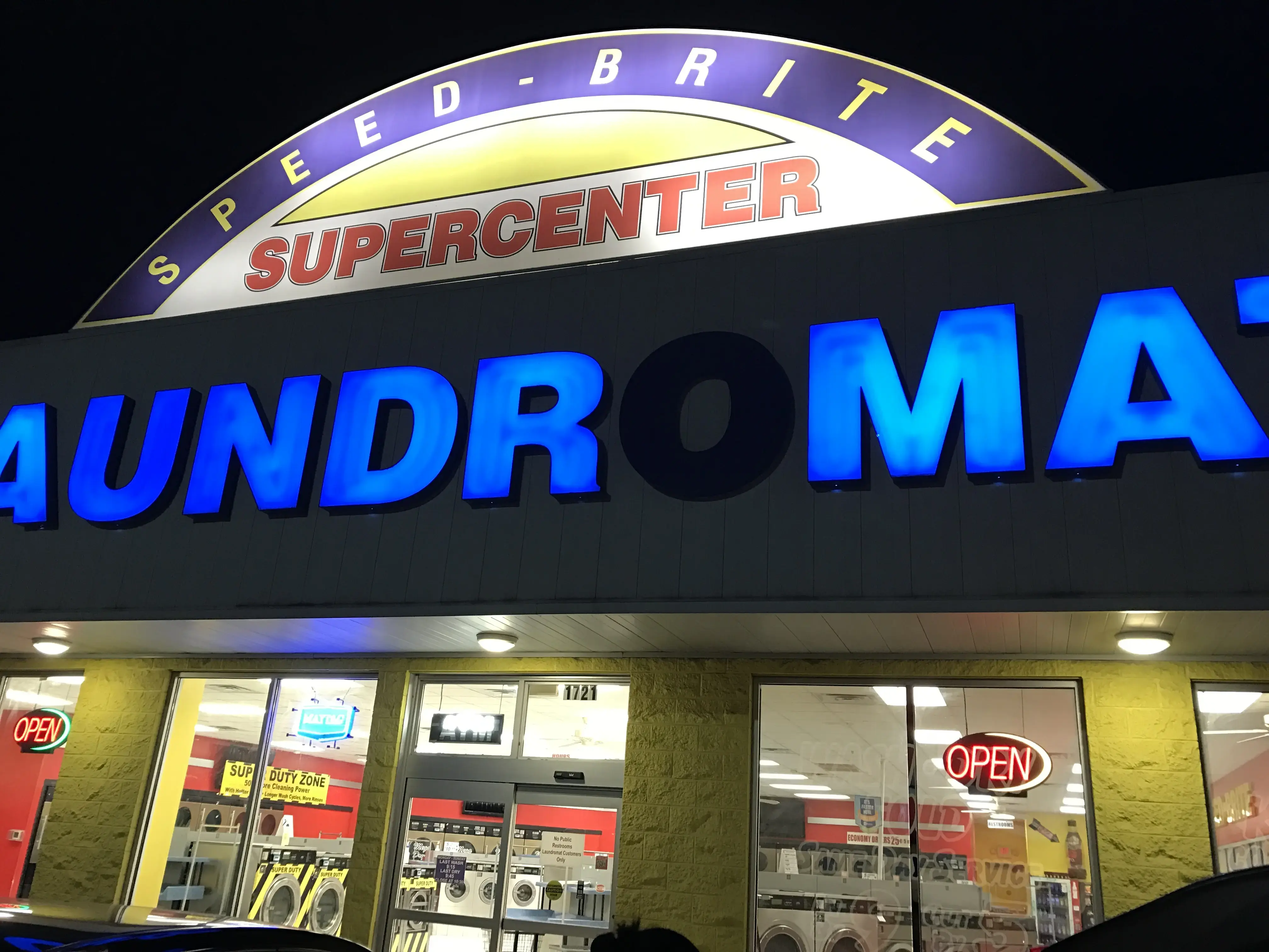 Speed Brite Supercenter Laundromat - Image 15