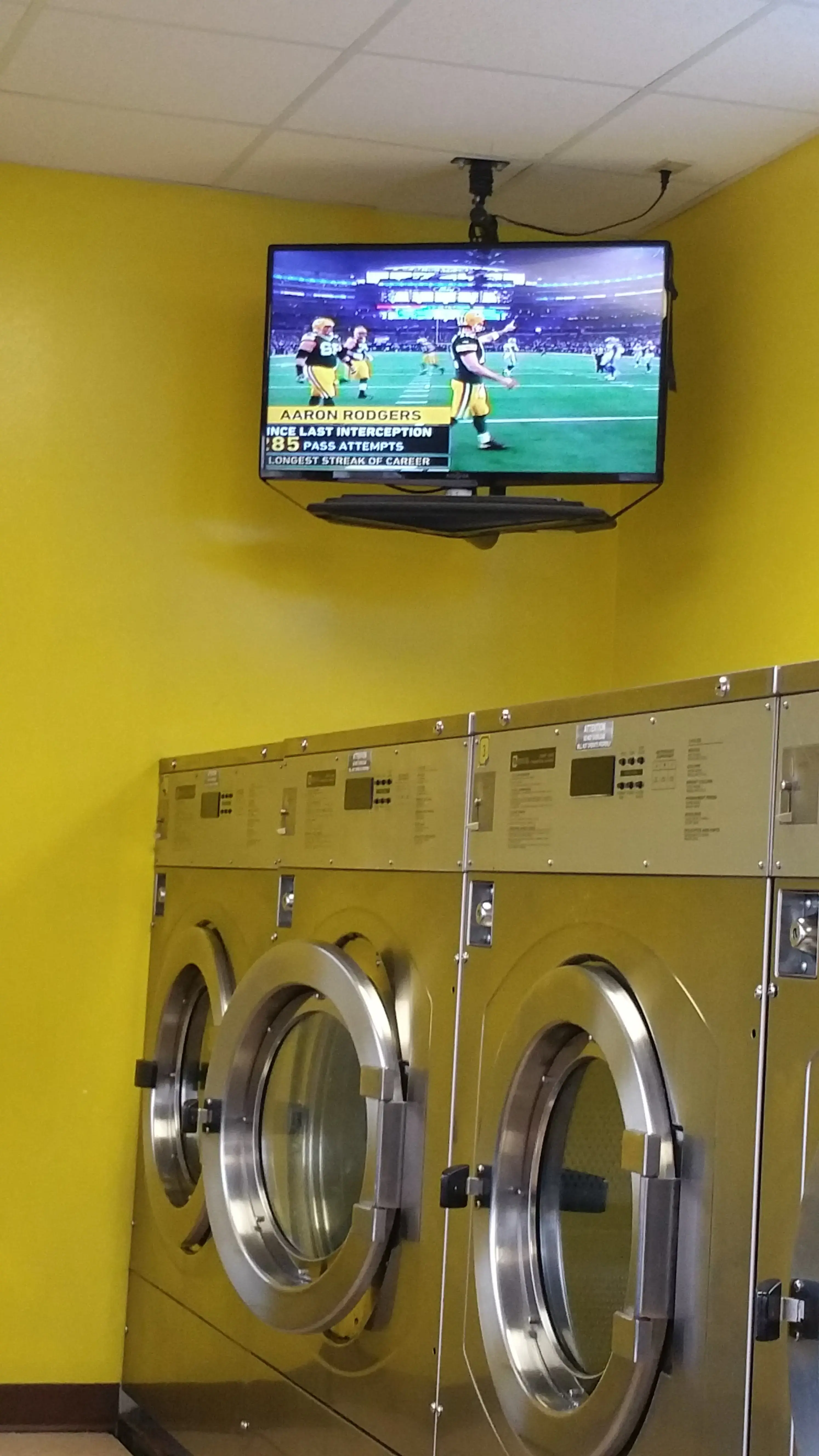 Speed Brite Supercenter Laundromat thumbnail 13