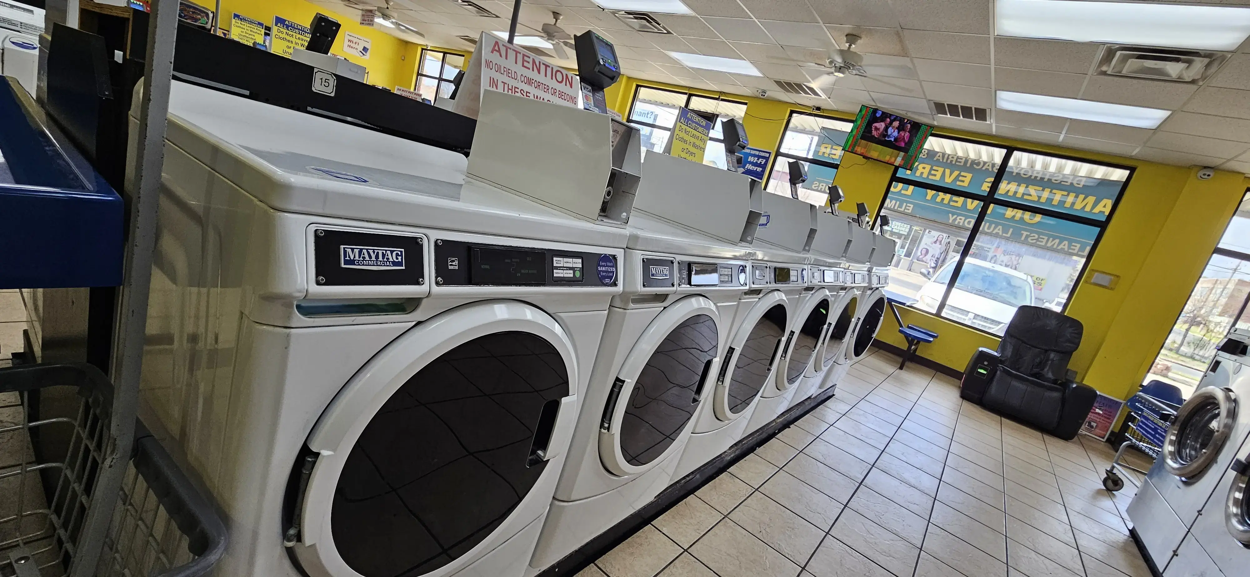 Speed Brite Supercenter Laundromat thumbnail 14