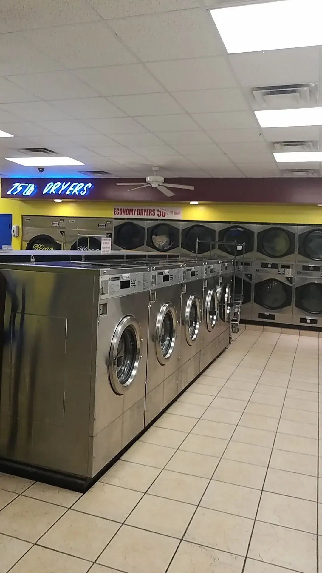 Speed Brite Supercenter Laundromat thumbnail 16