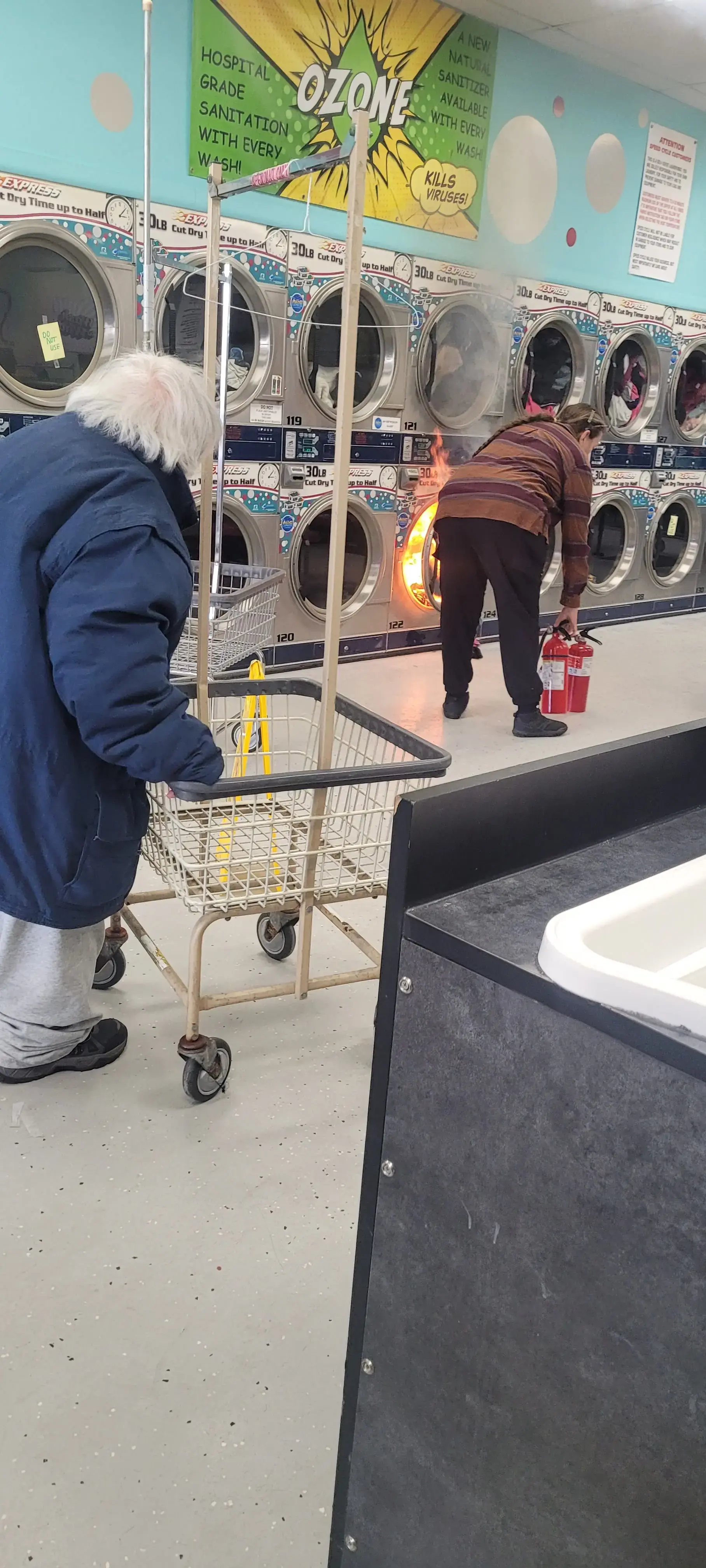 Speed Cycle Express Laundromat - Image 10