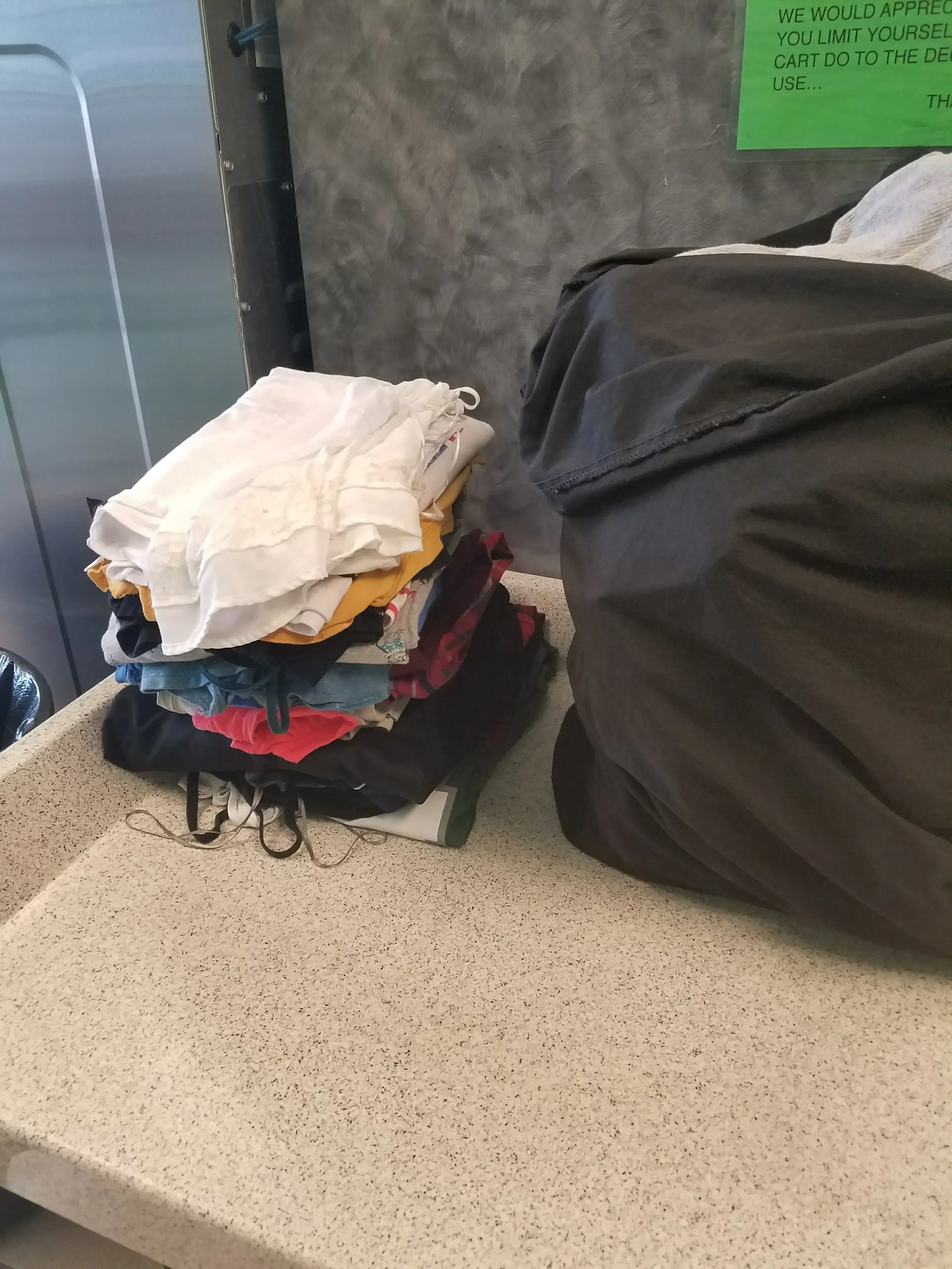 Speed Cycle Express Laundromat - Image 12