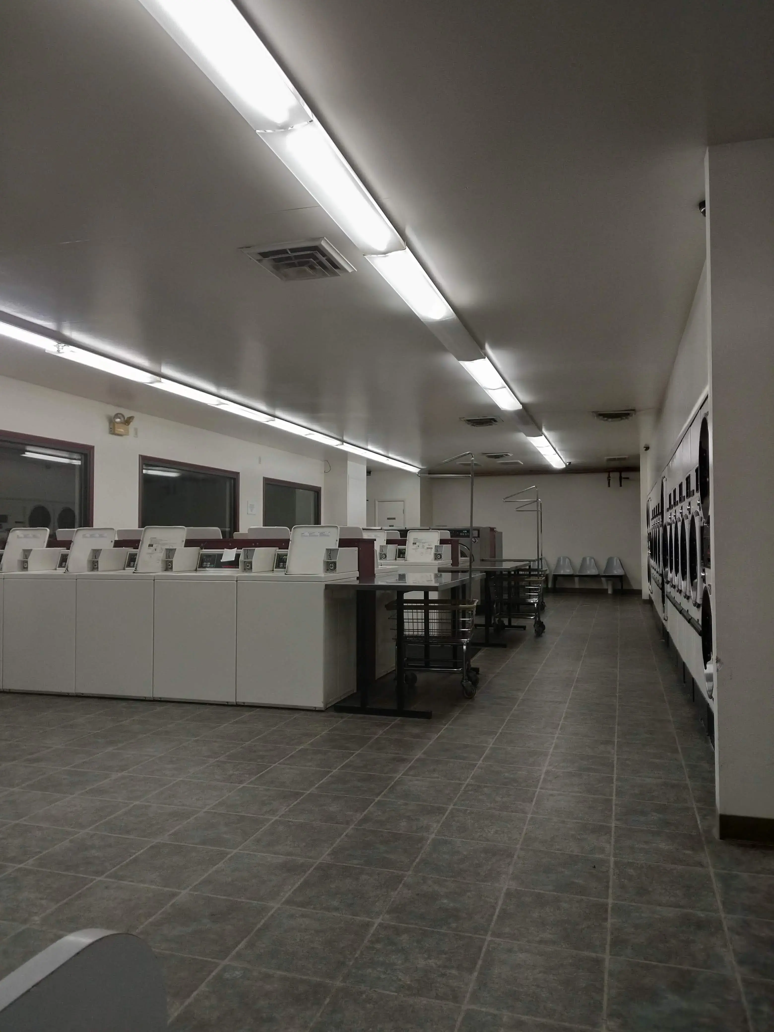 Speed Queen Coin Laundry thumbnail 6