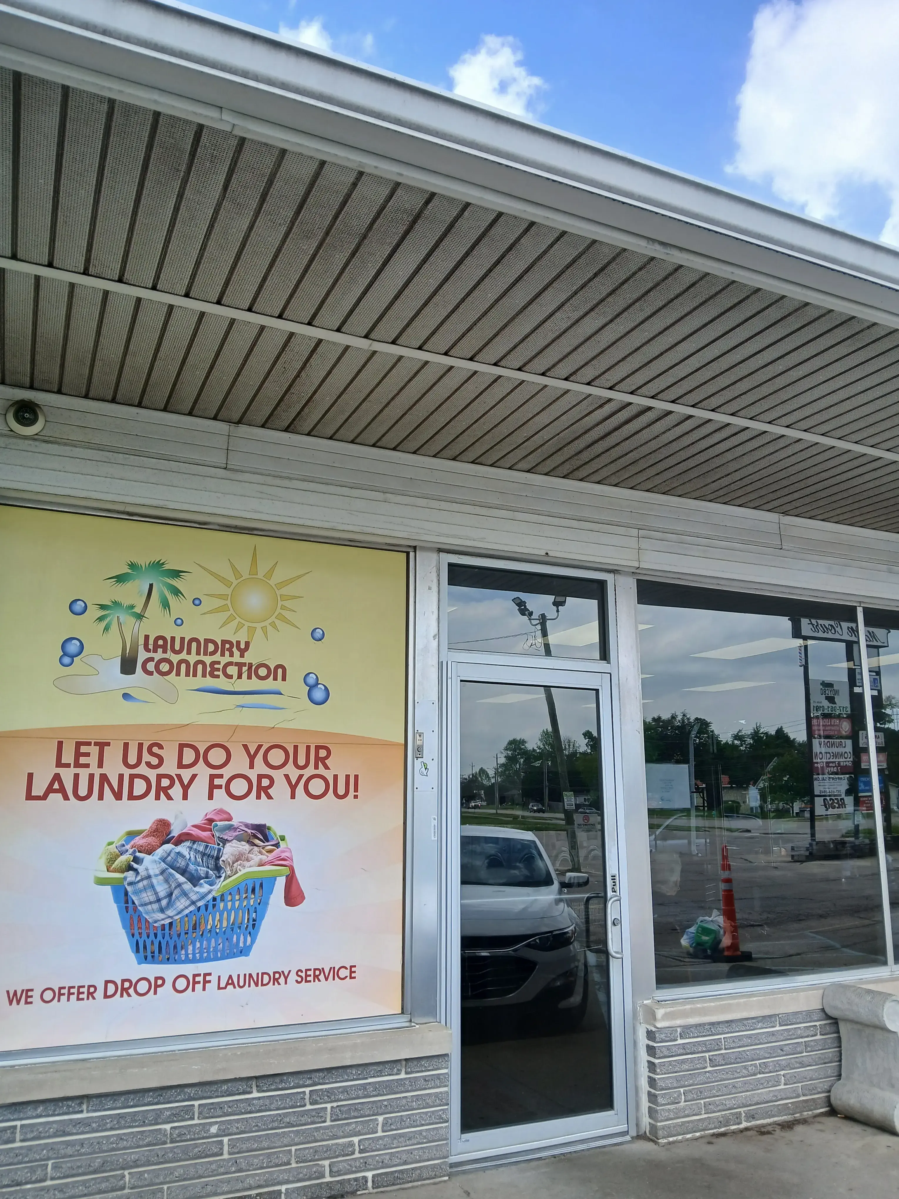 Speed Queen Fabric Care Center - Image 17