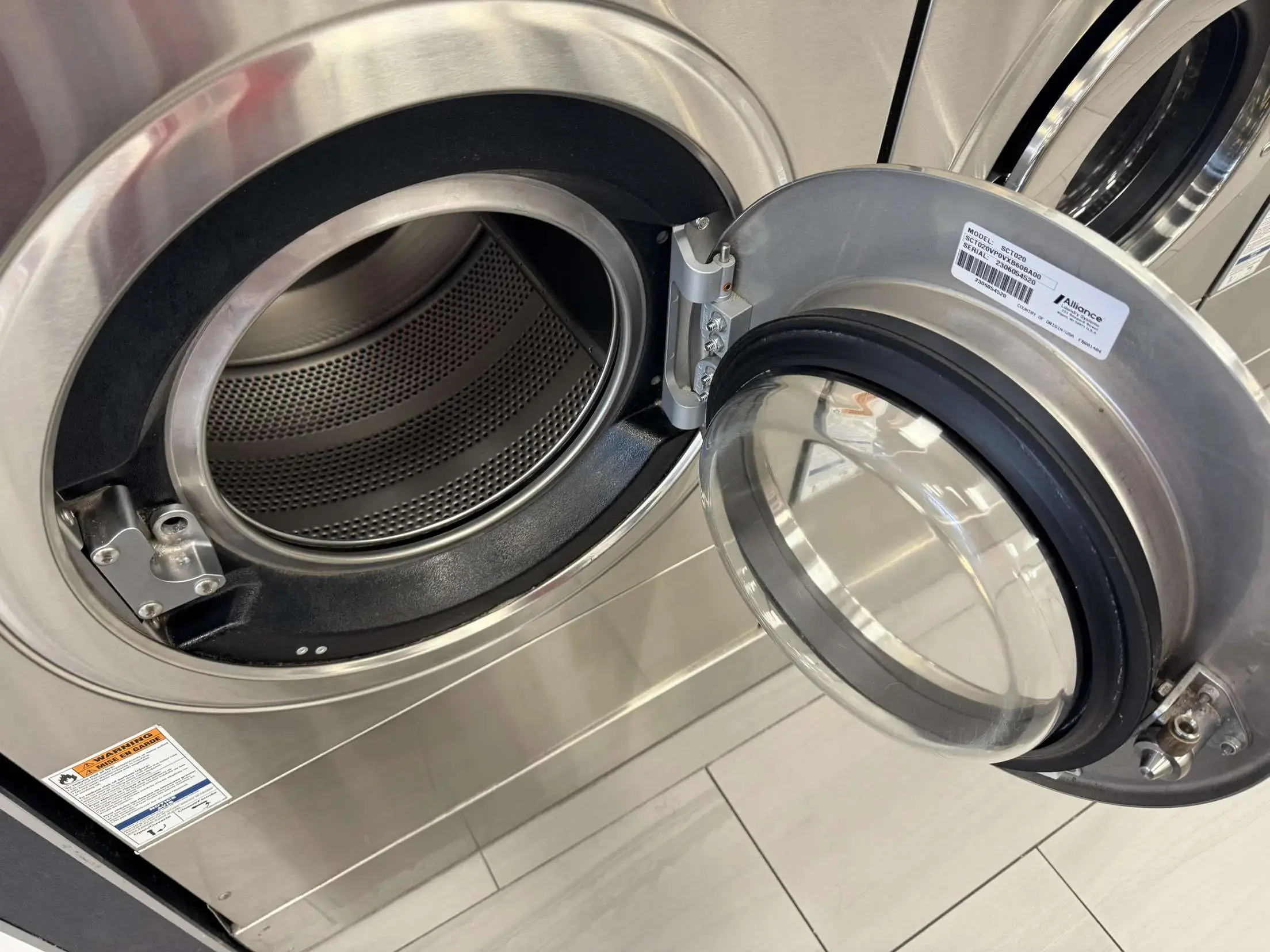 Speed Queen Laundry - Image 12