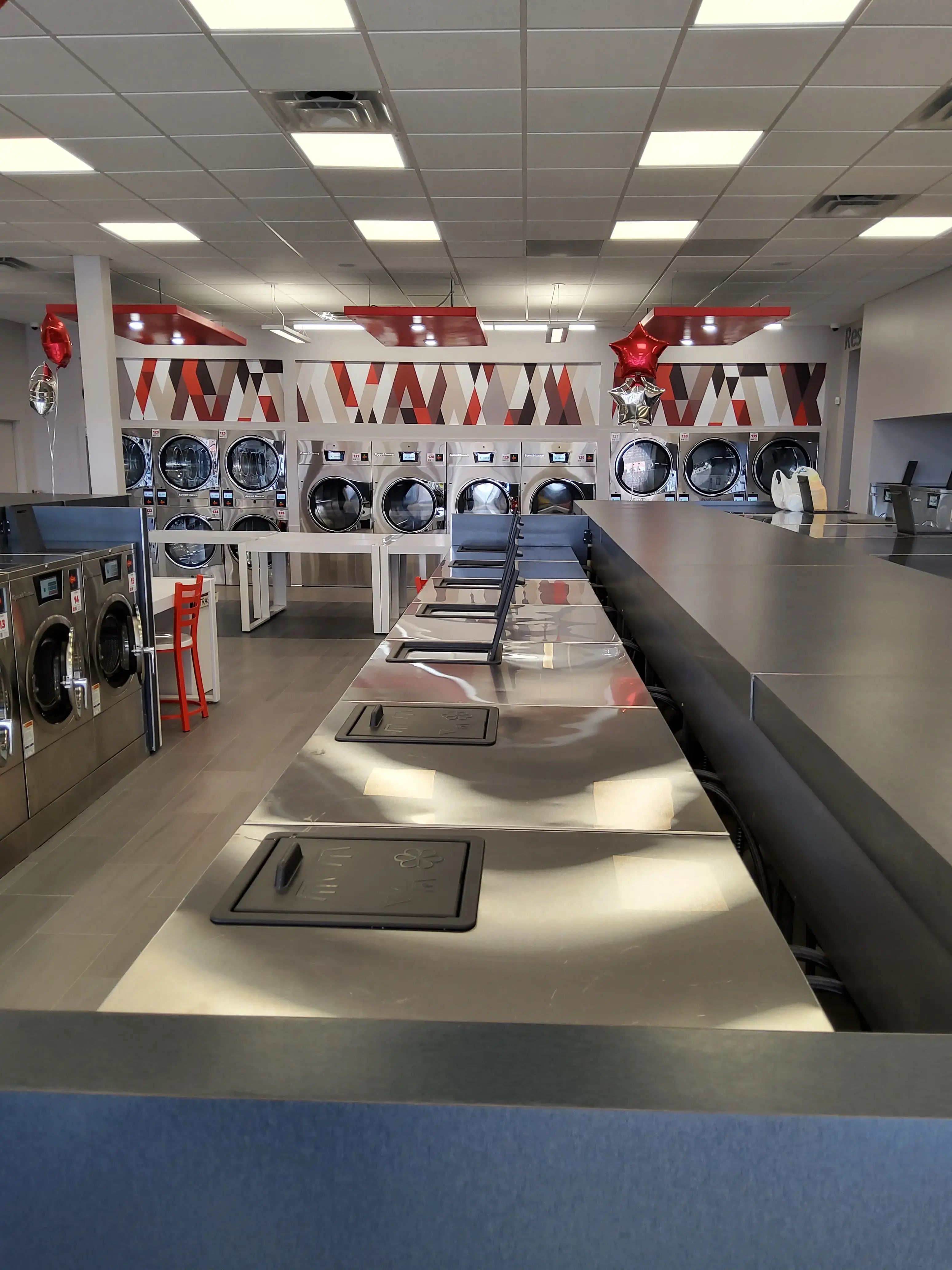 Speed Queen Laundry - Image 2