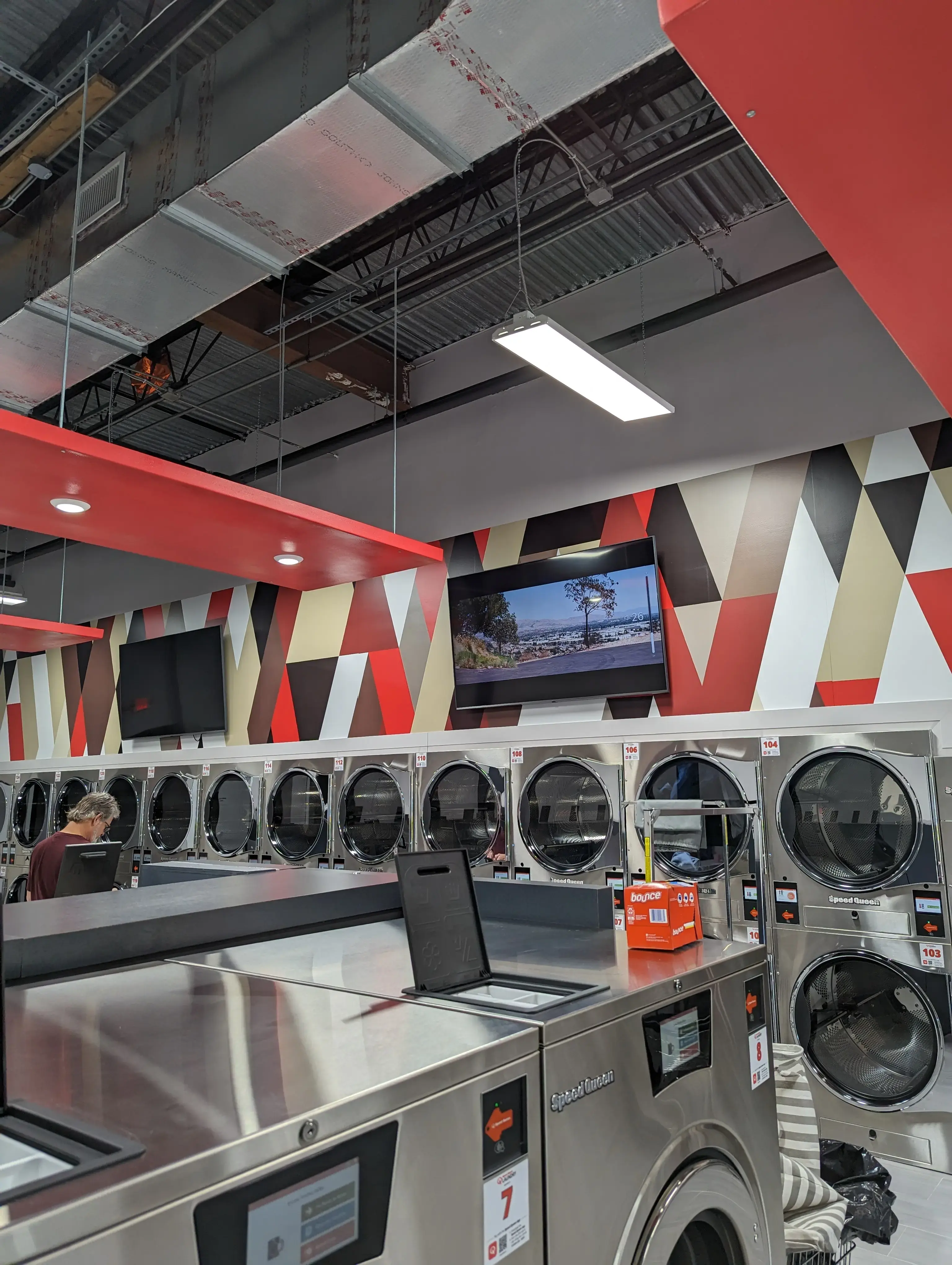 Speed Queen Laundry - Image 16
