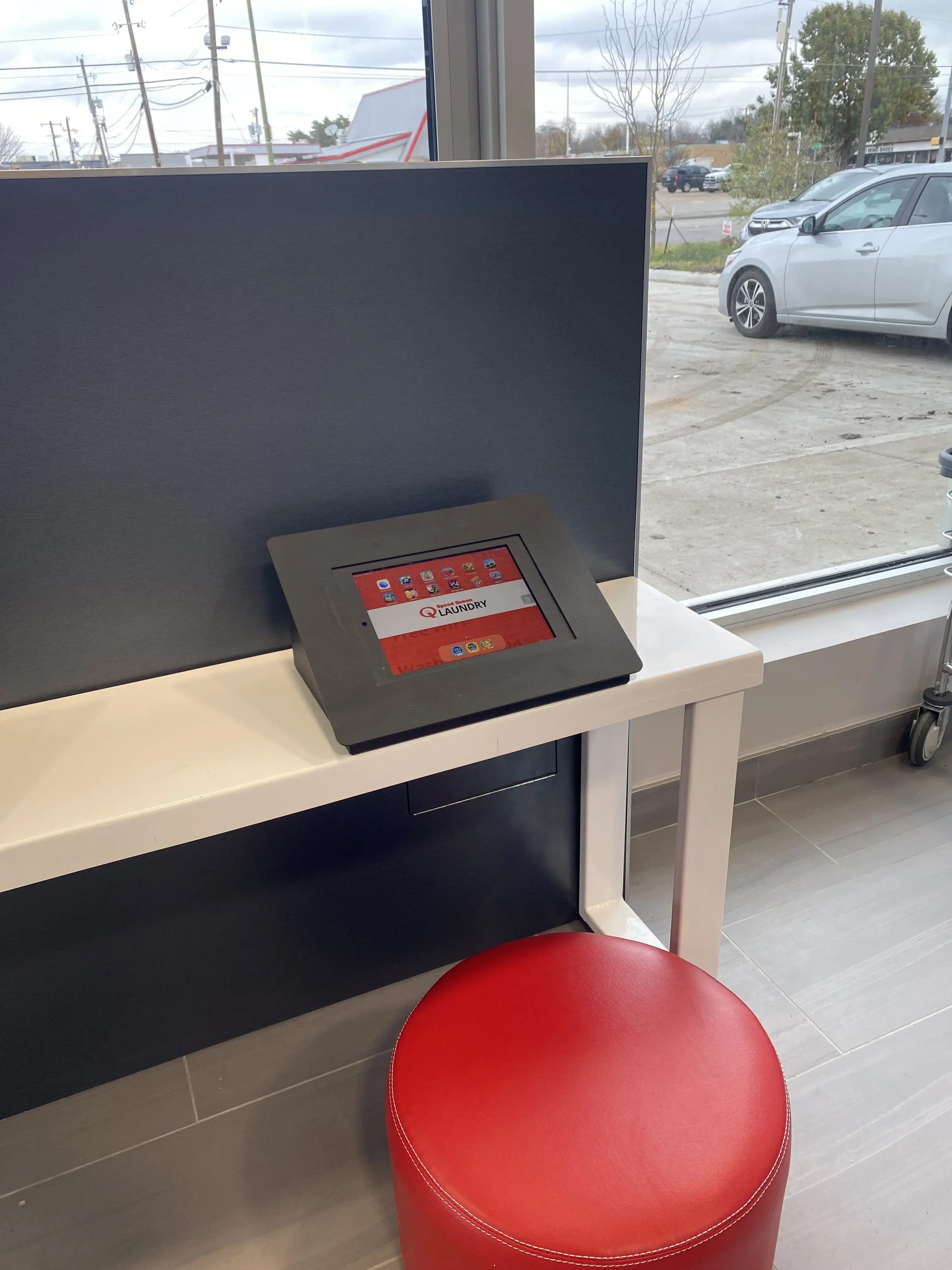 Speed Queen Laundry - Image 15