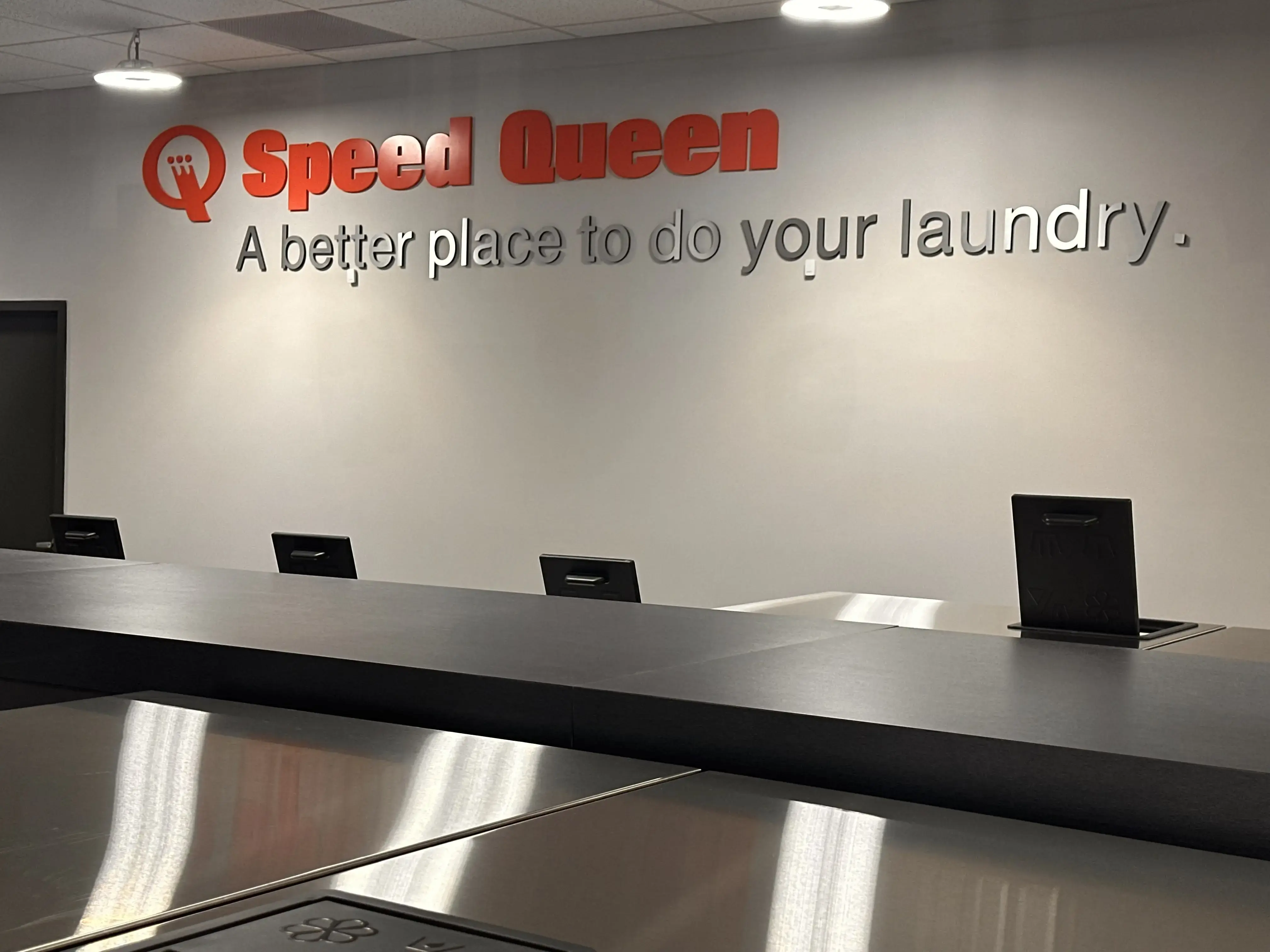 Speed Queen Laundry - Image 5