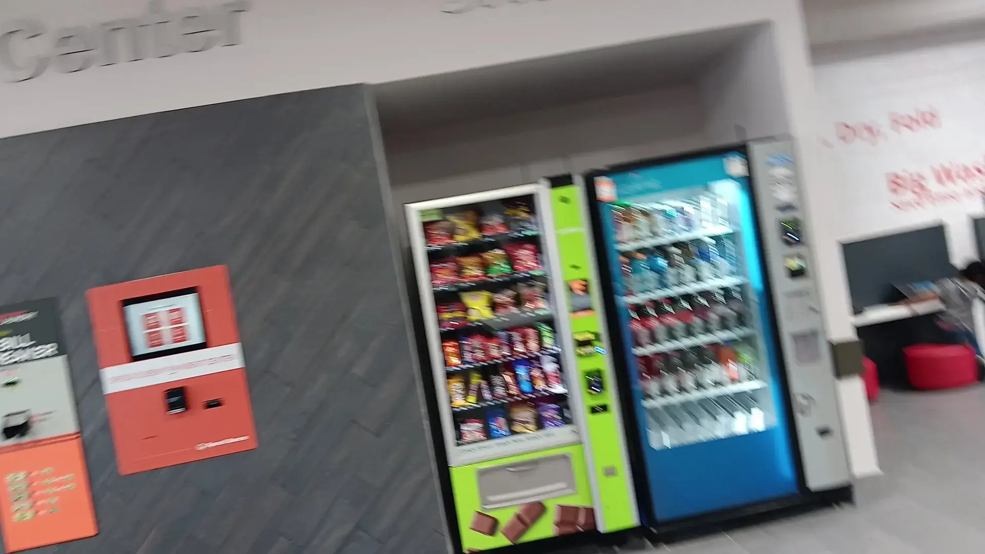 Speed Queen Laundry - Image 10