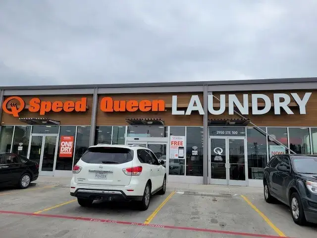 Speed Queen Laundry thumbnail 3