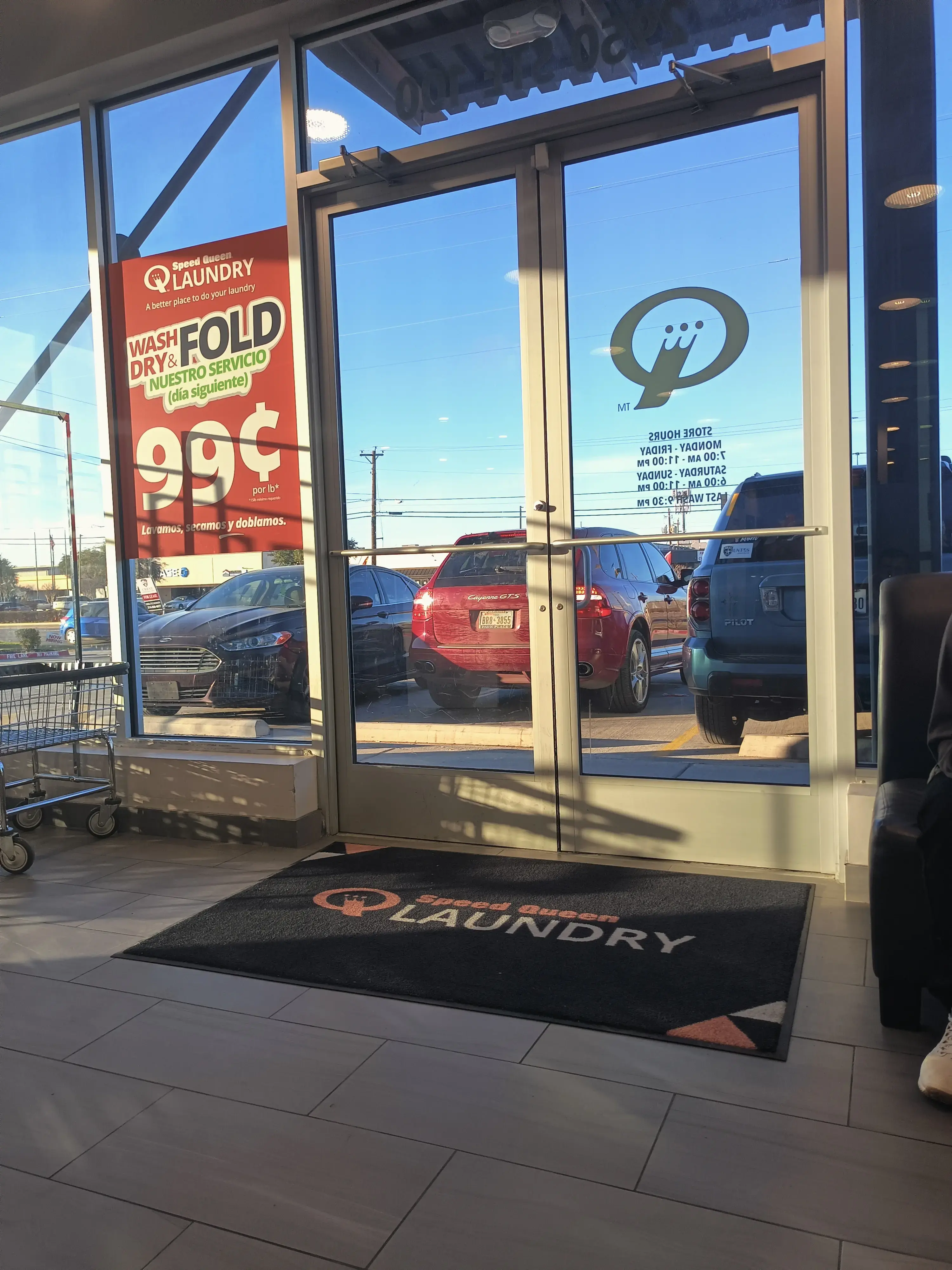 Speed Queen Laundry - Image 4