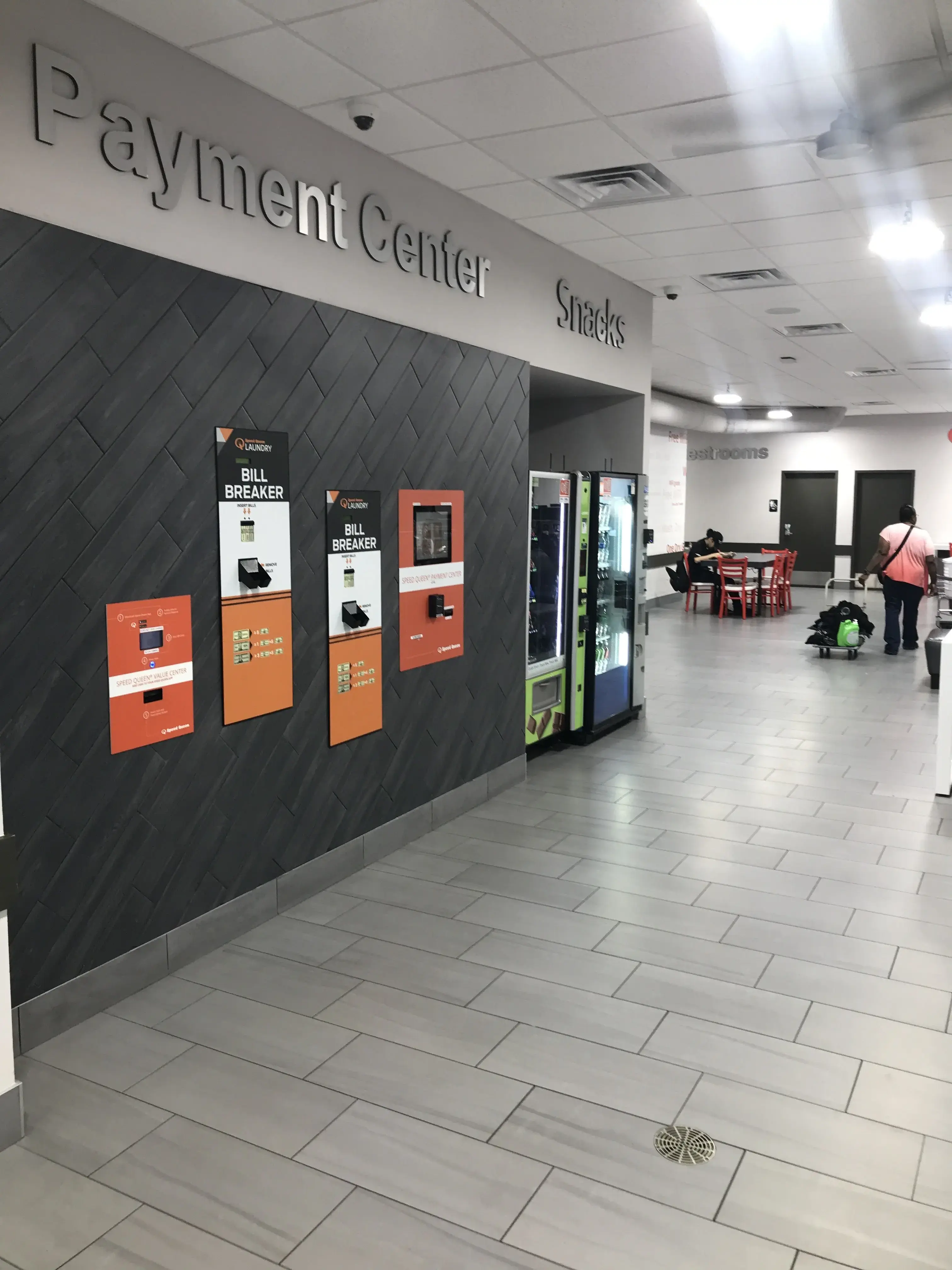 Speed Queen Laundry - Image 19