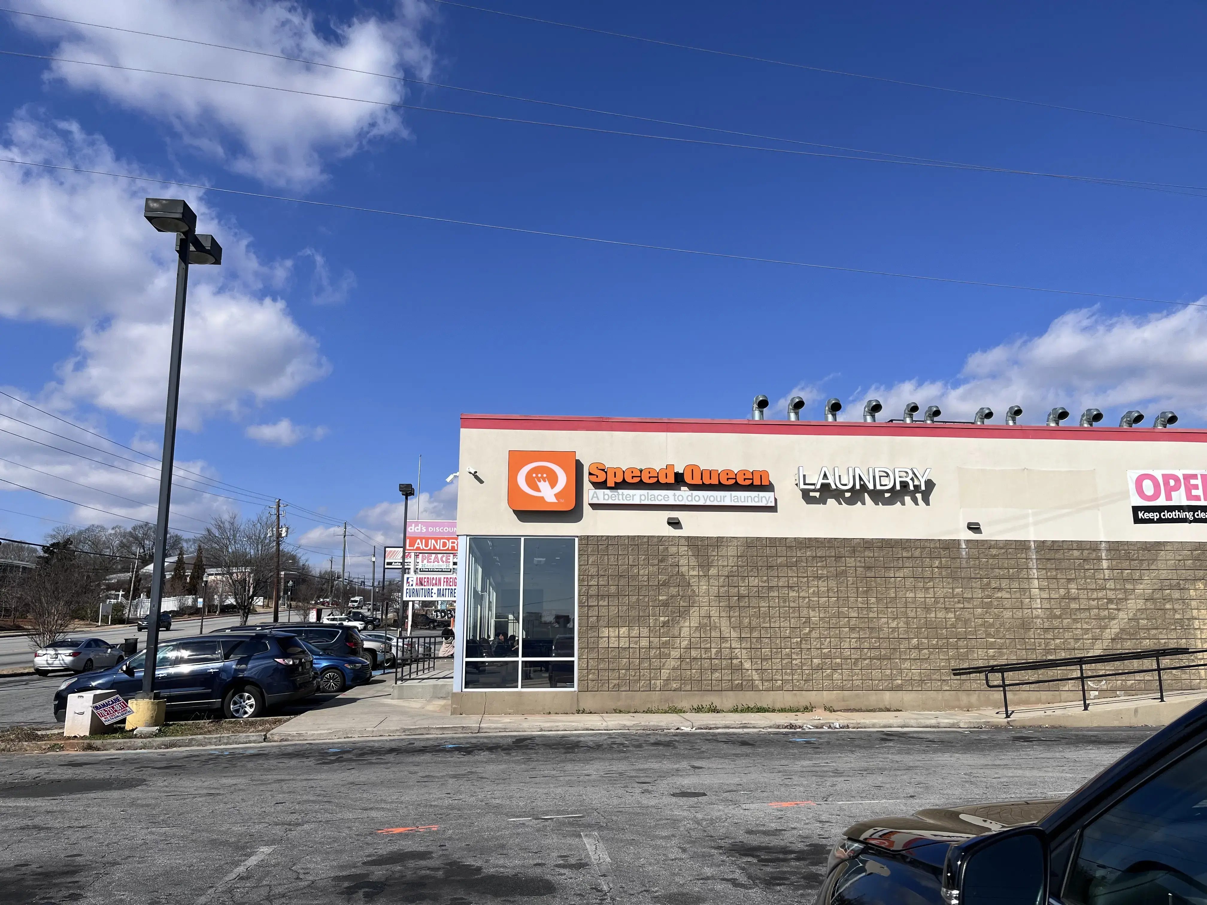 Speed Queen Laundry - Image 4