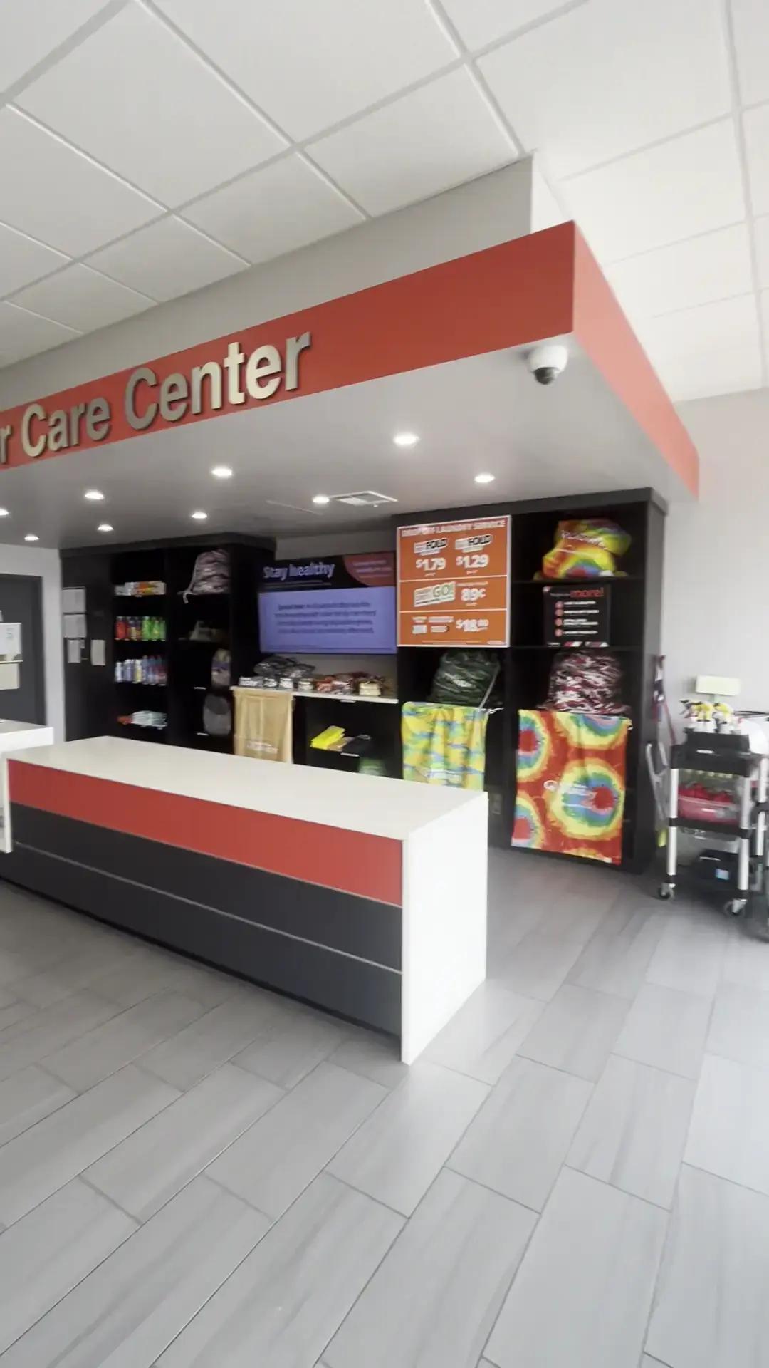 Speed Queen Laundry - Image 5