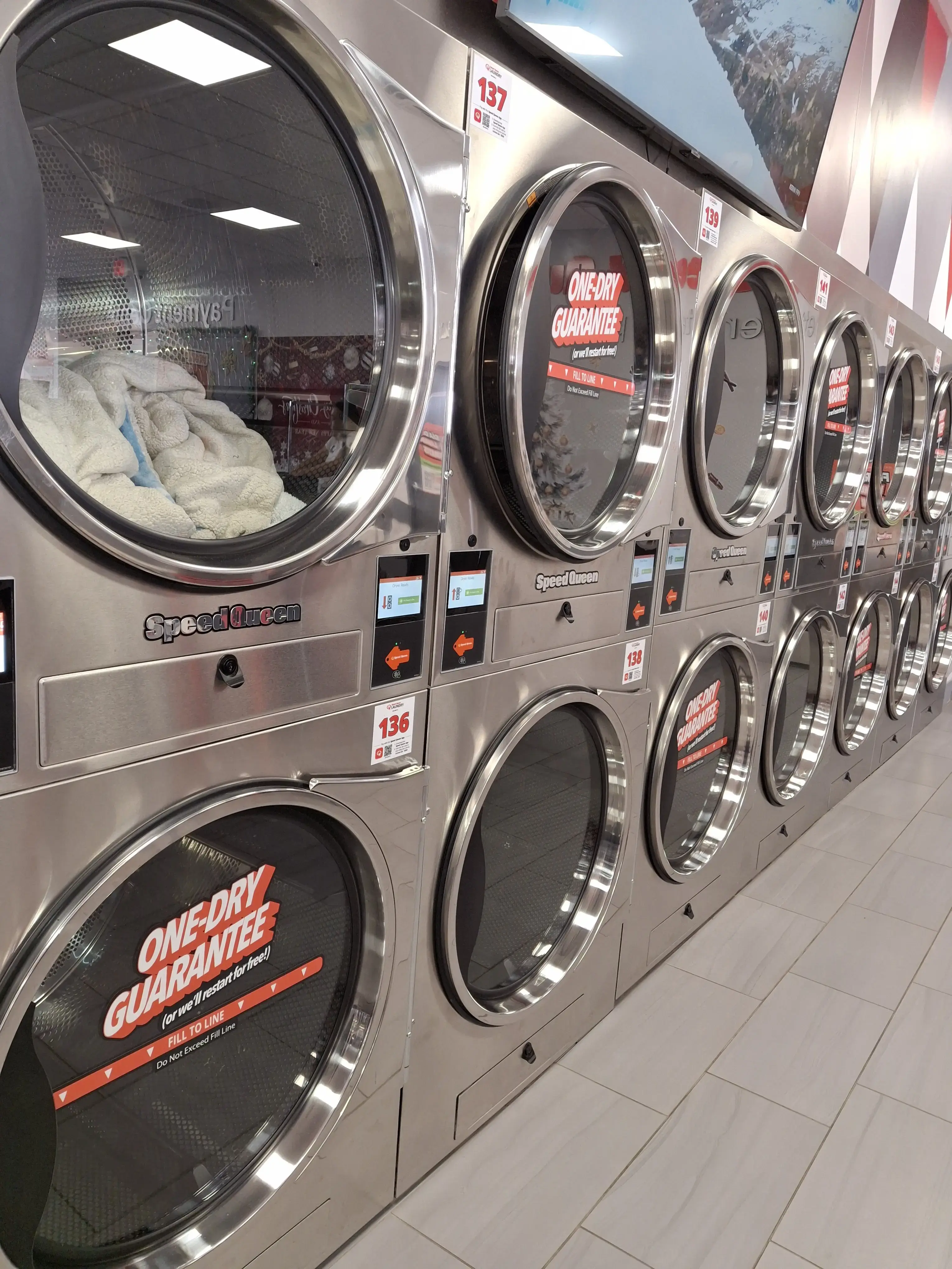 Speed Queen Laundry - Image 16